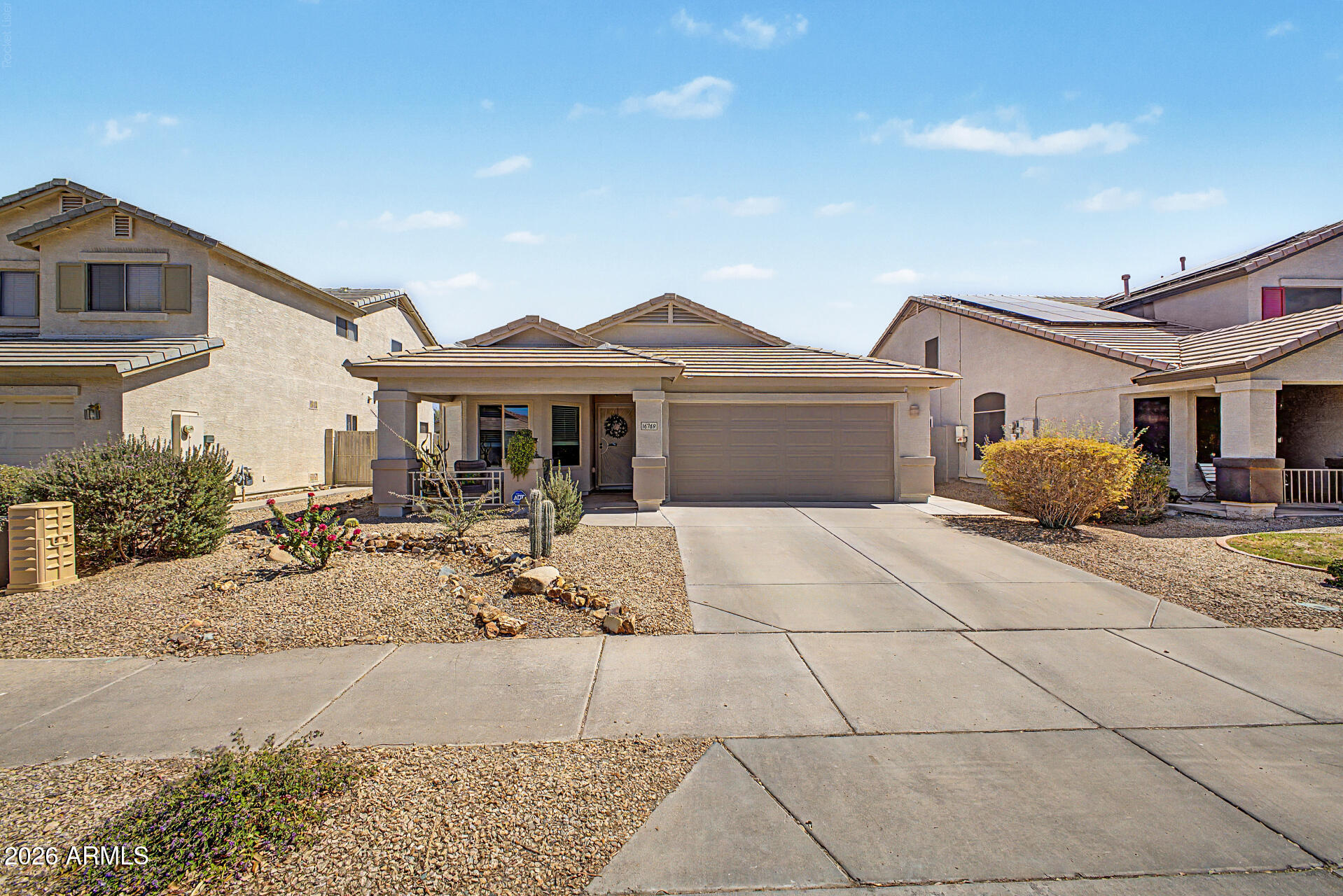 CANYON TRAILS - Residential
