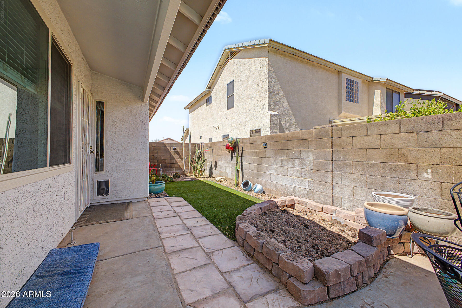 CANYON TRAILS - Residential