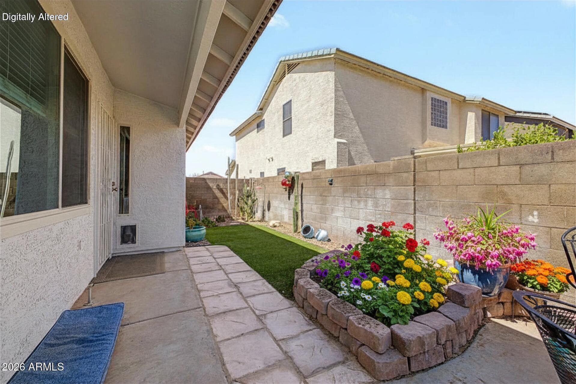 CANYON TRAILS - Residential