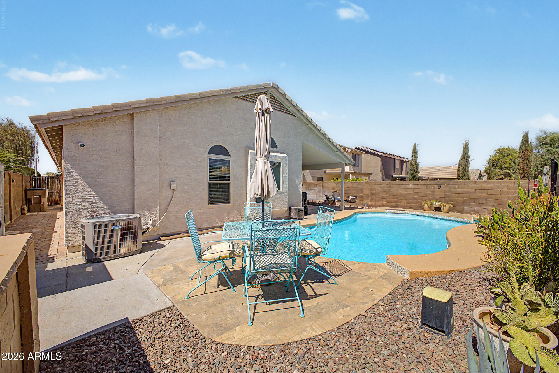 CANYON TRAILS - Residential