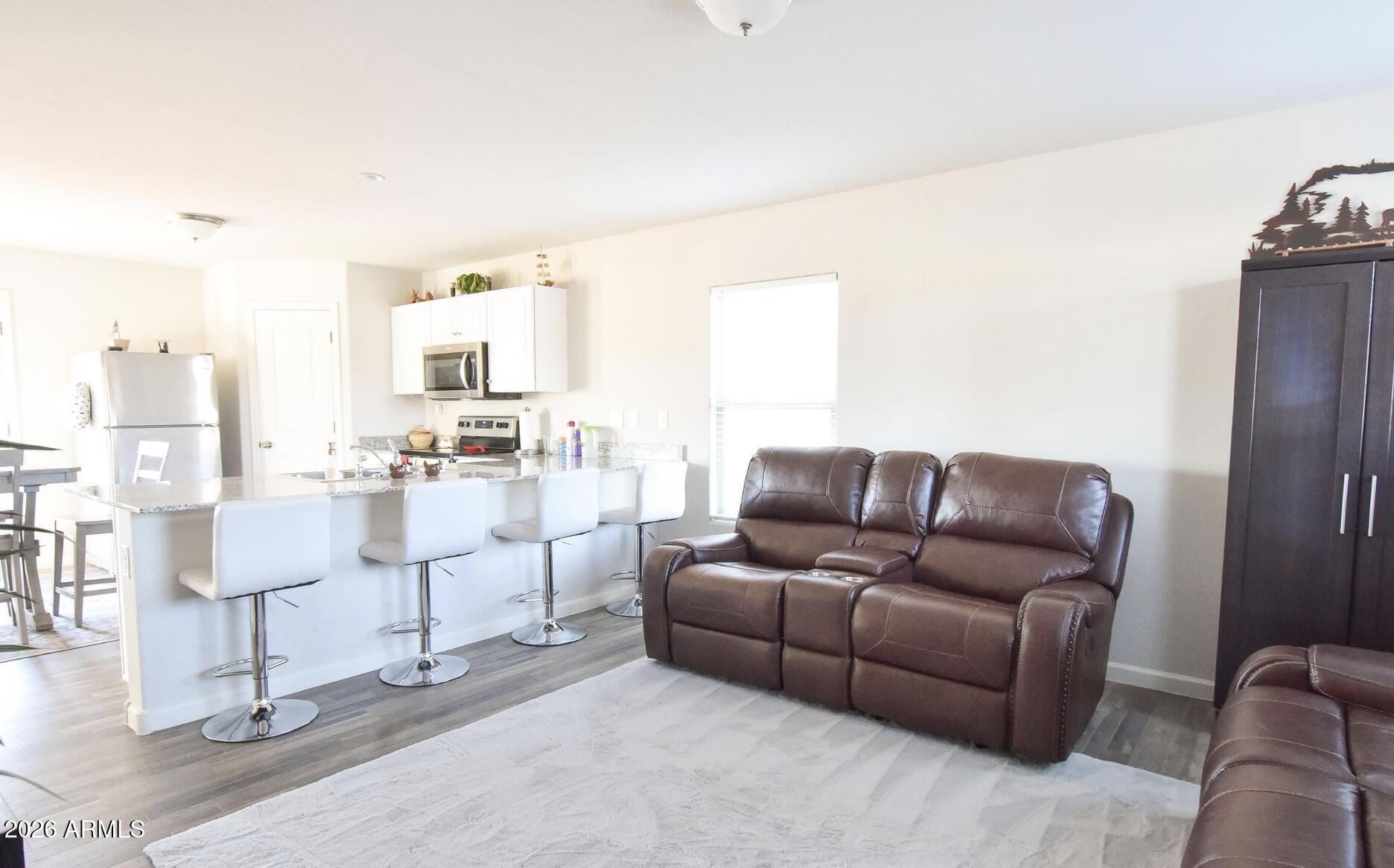 DOMINION CREEK - Residential Lease