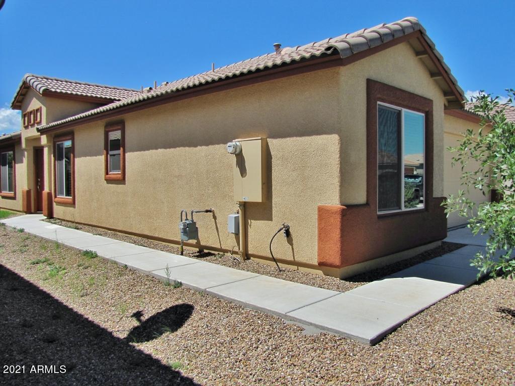 SUMMIT HEIGHTS - Residential Lease