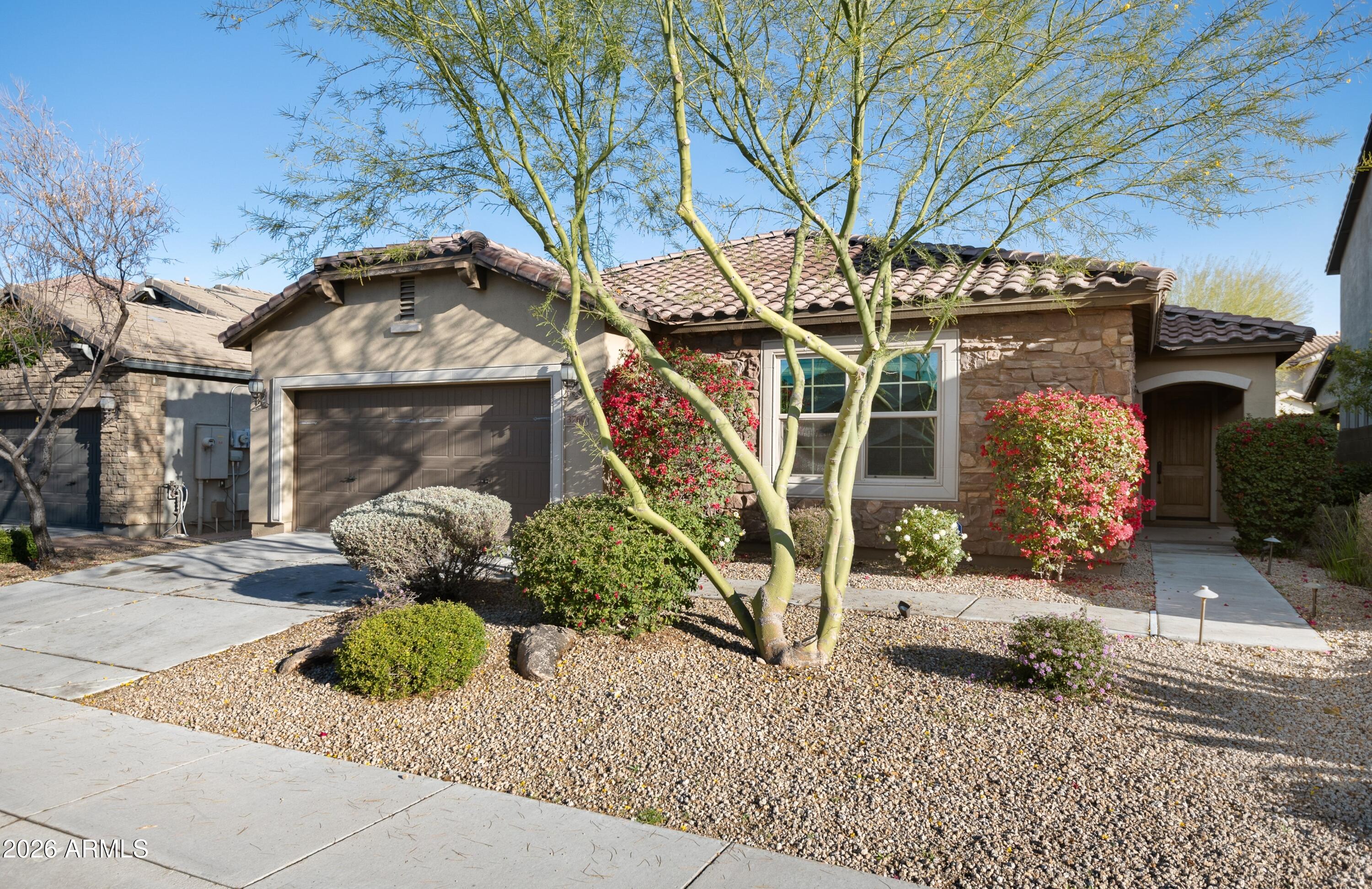 DESERT RIDGE SUPERBLOCK 11 PARCEL 3 - Residential