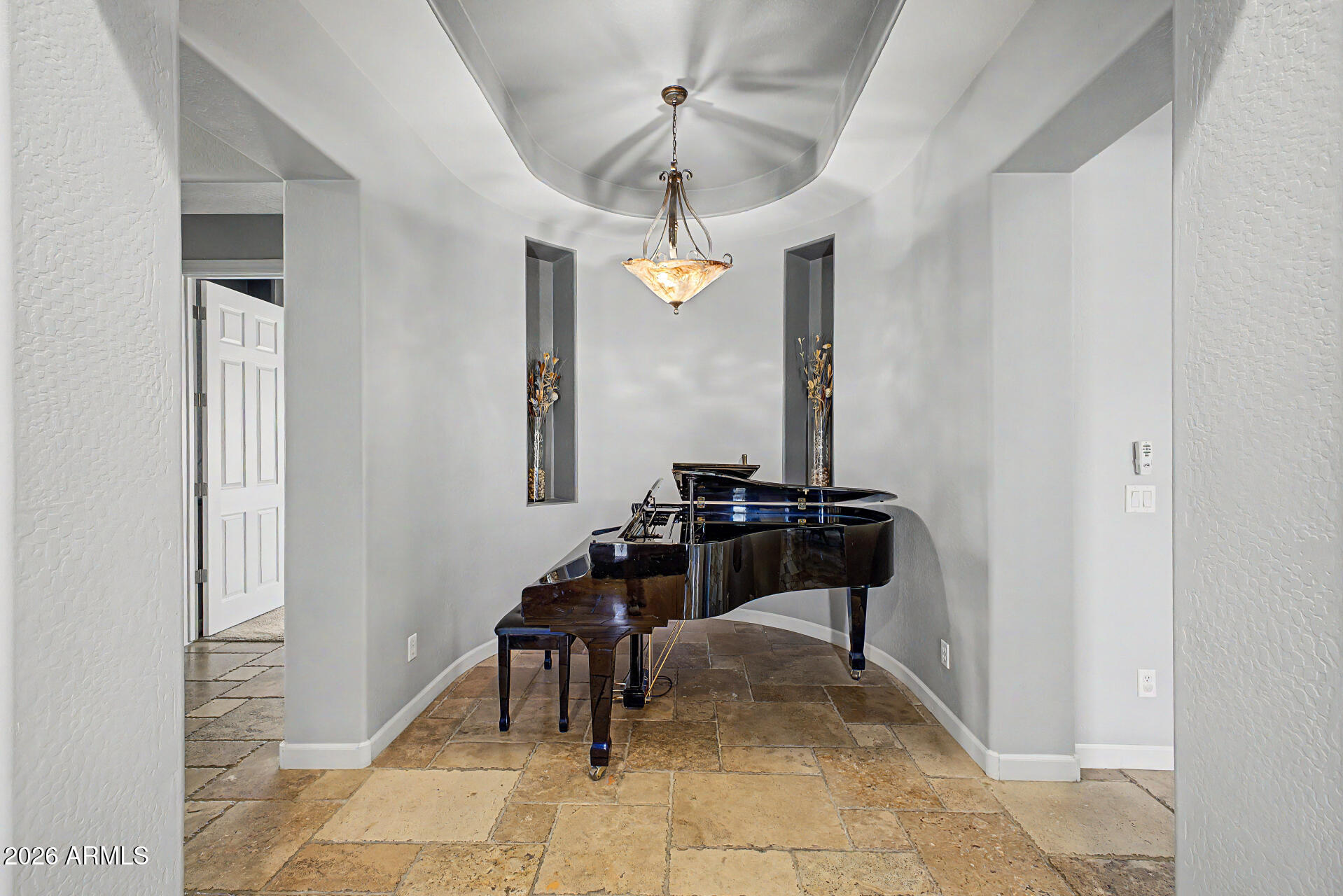 MONTELENA - Residential