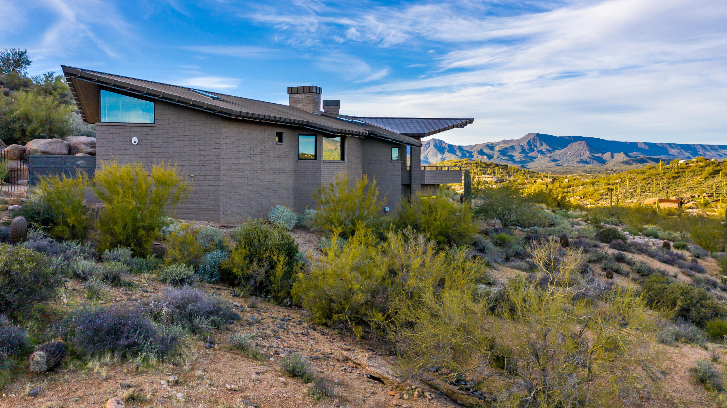 NIGHTHAWK ON BLACK MOUNTAIN - Residential
