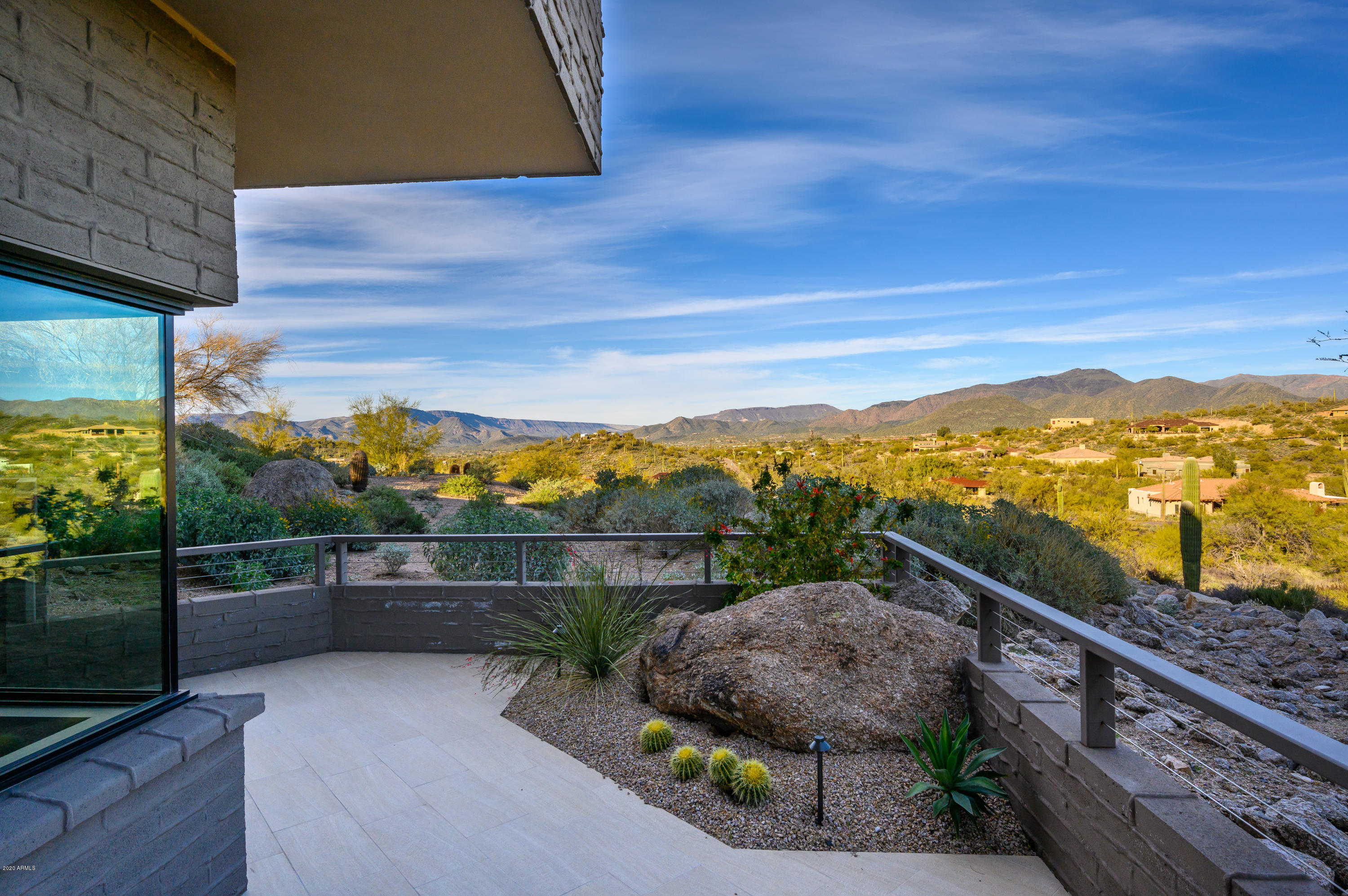 NIGHTHAWK ON BLACK MOUNTAIN - Residential