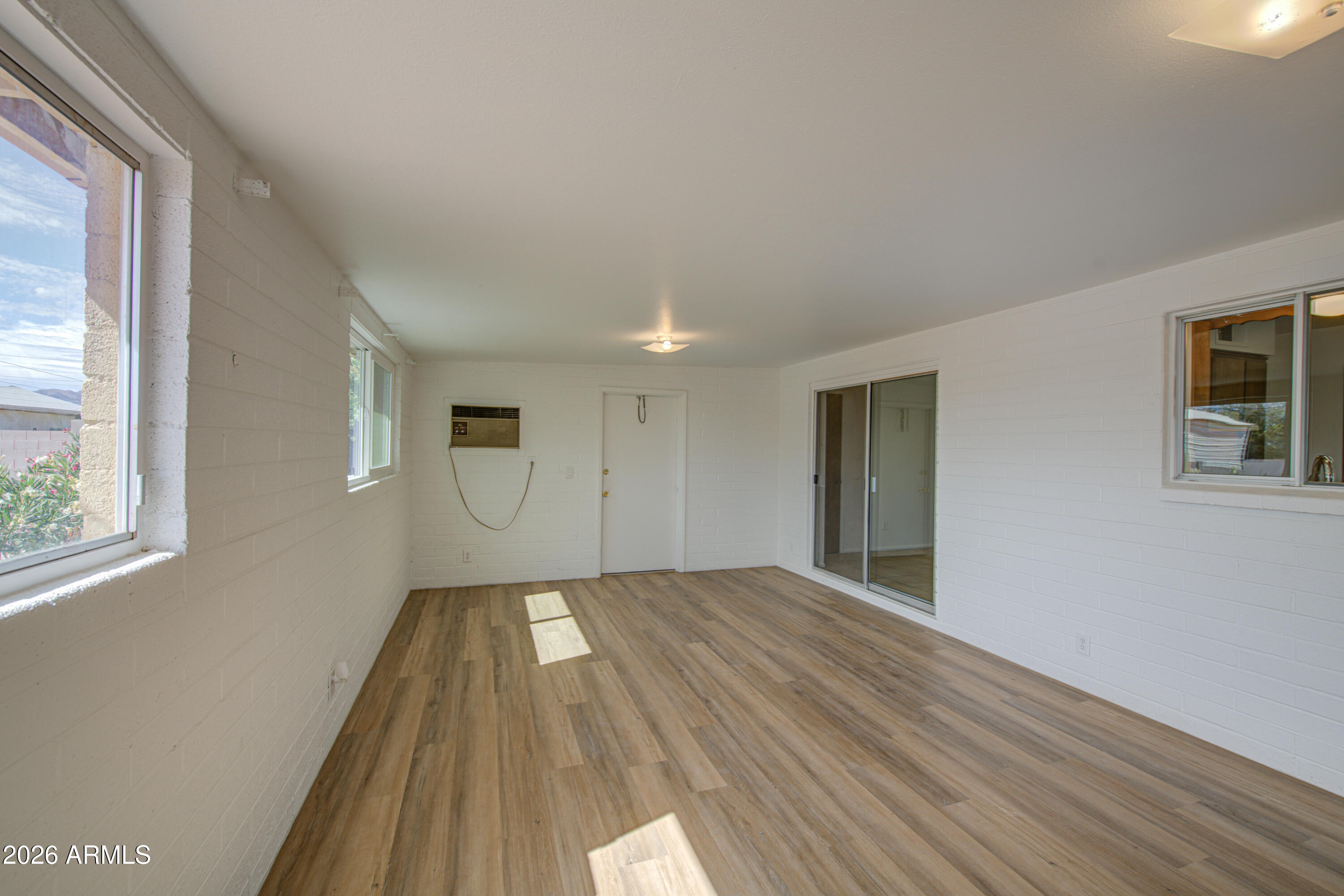 APACHE HOMES - Residential