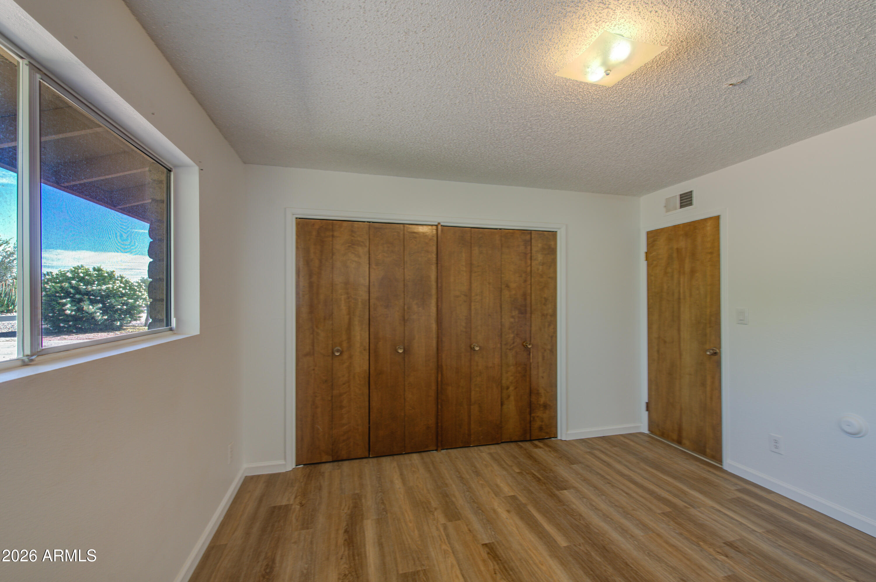 APACHE HOMES - Residential