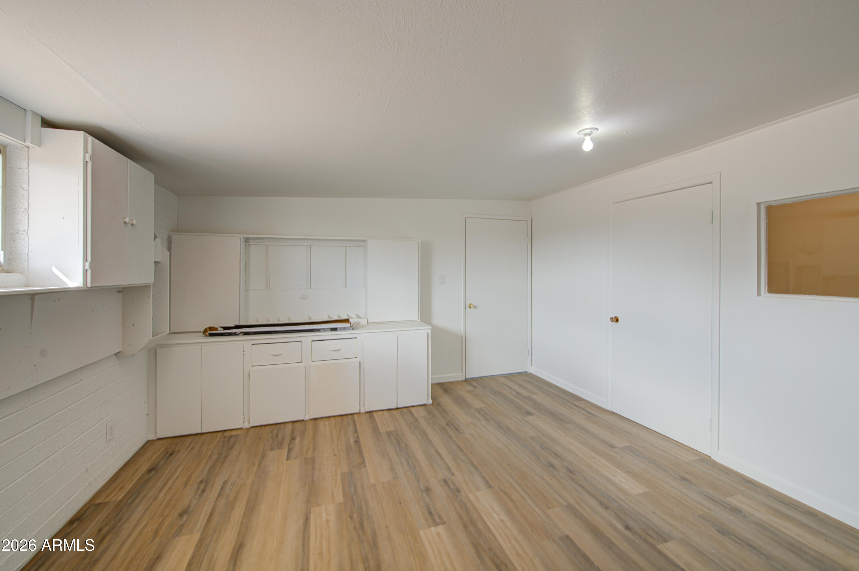 APACHE HOMES - Residential