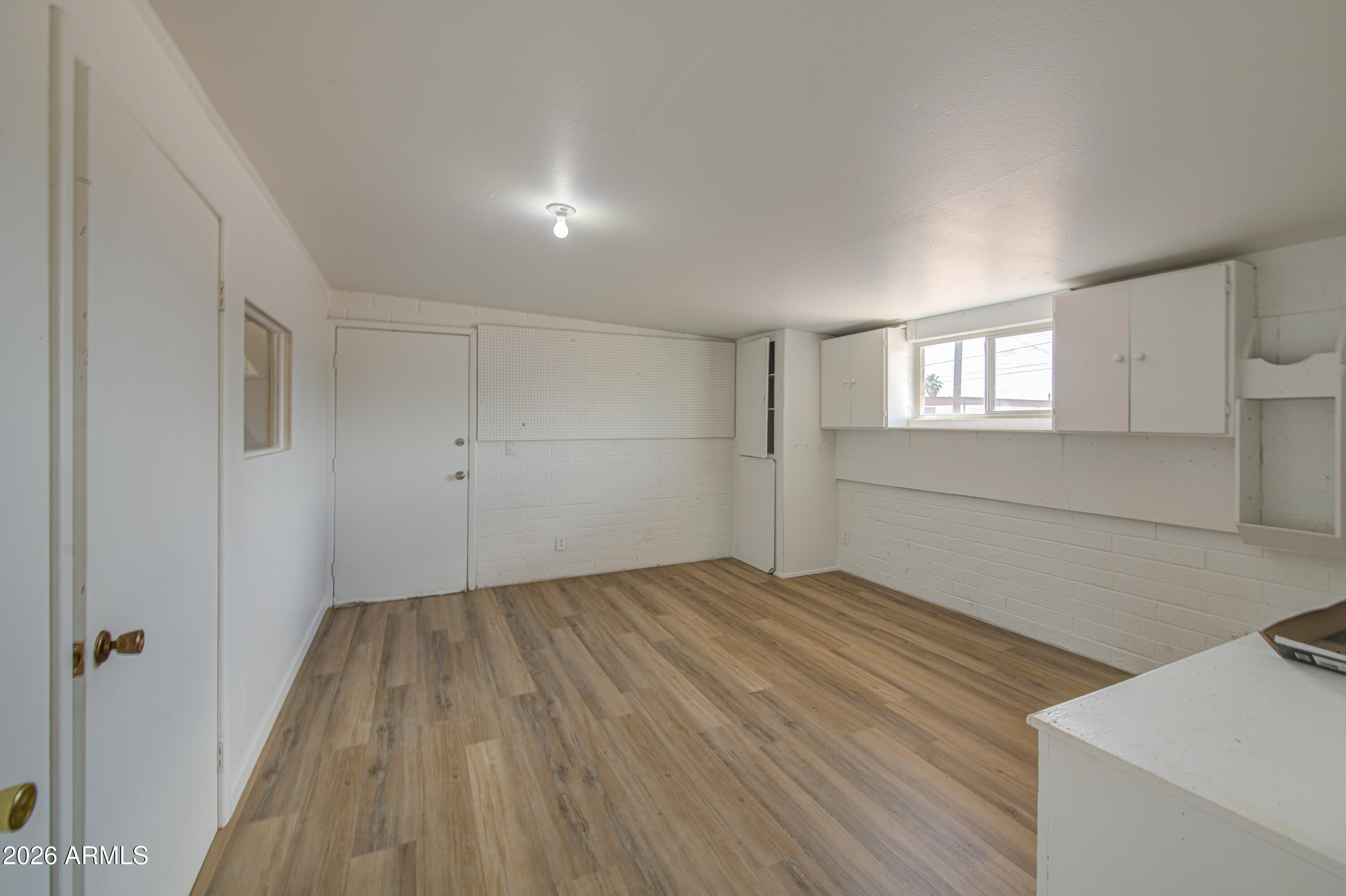 APACHE HOMES - Residential