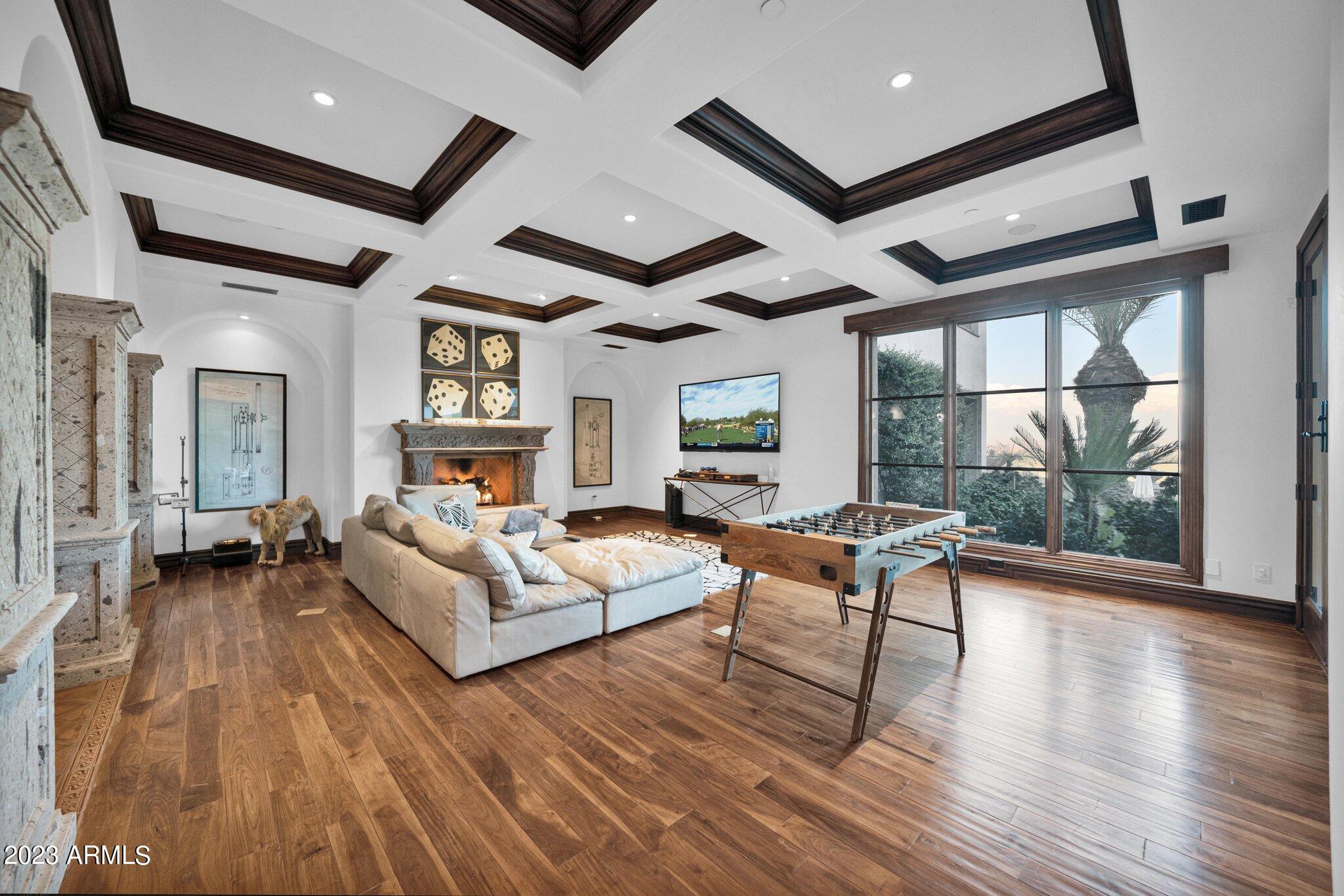 ROLLING HILLS HEIGHTS - Residential