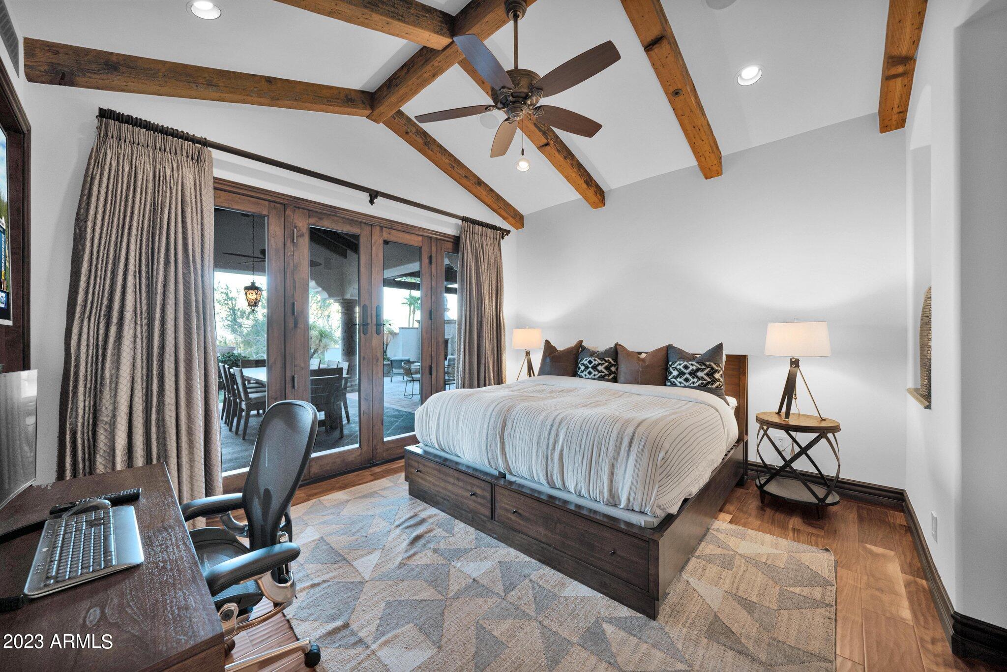 ROLLING HILLS HEIGHTS - Residential