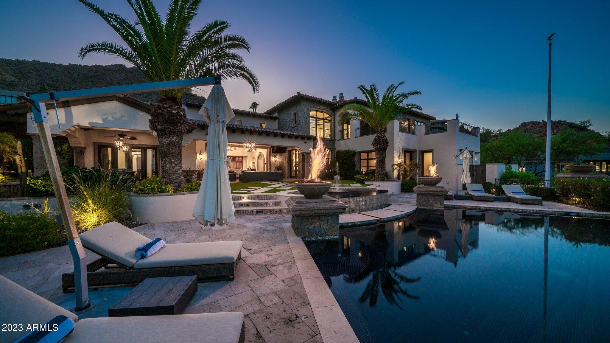 ROLLING HILLS HEIGHTS - Residential