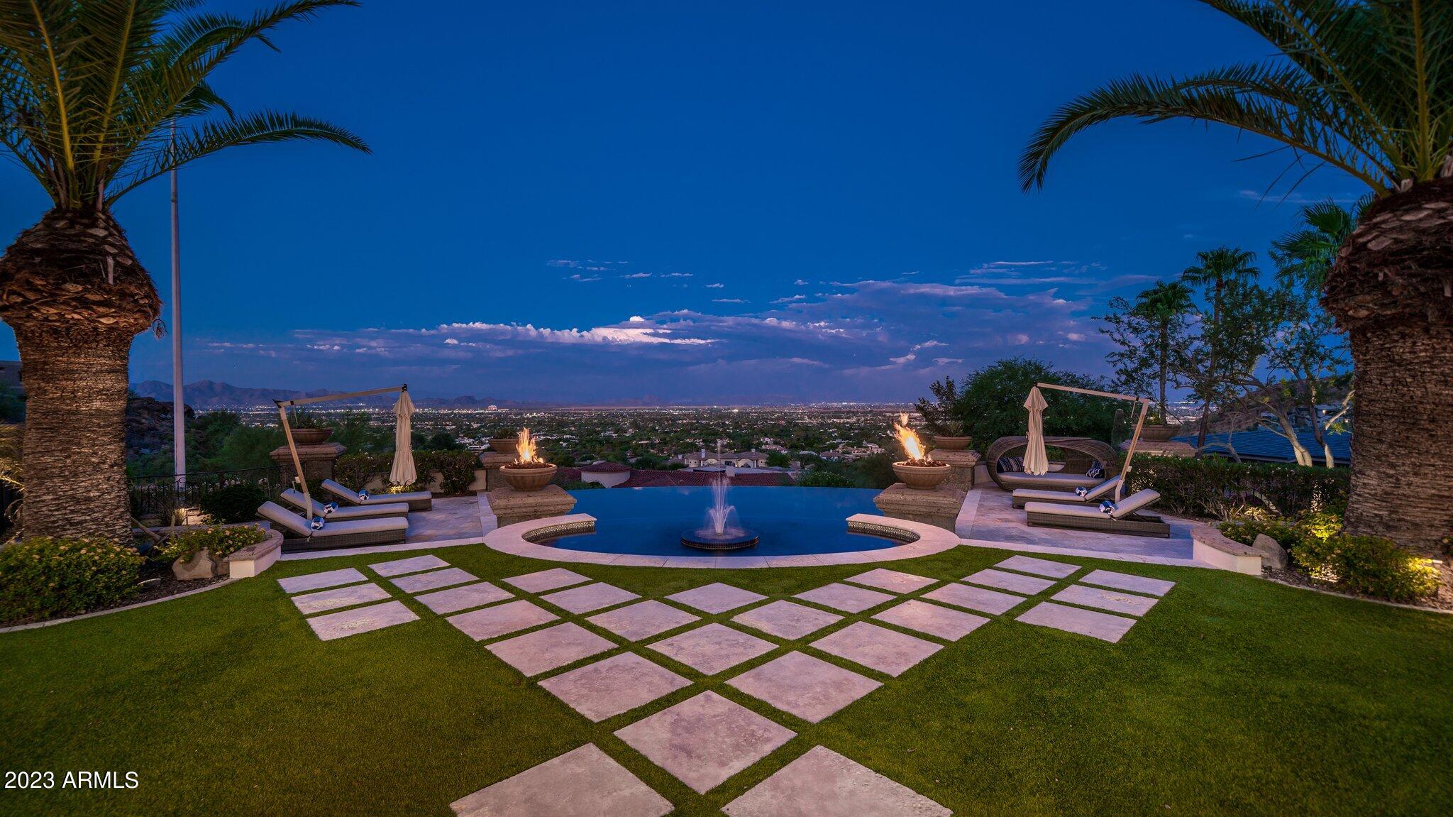 ROLLING HILLS HEIGHTS - Residential