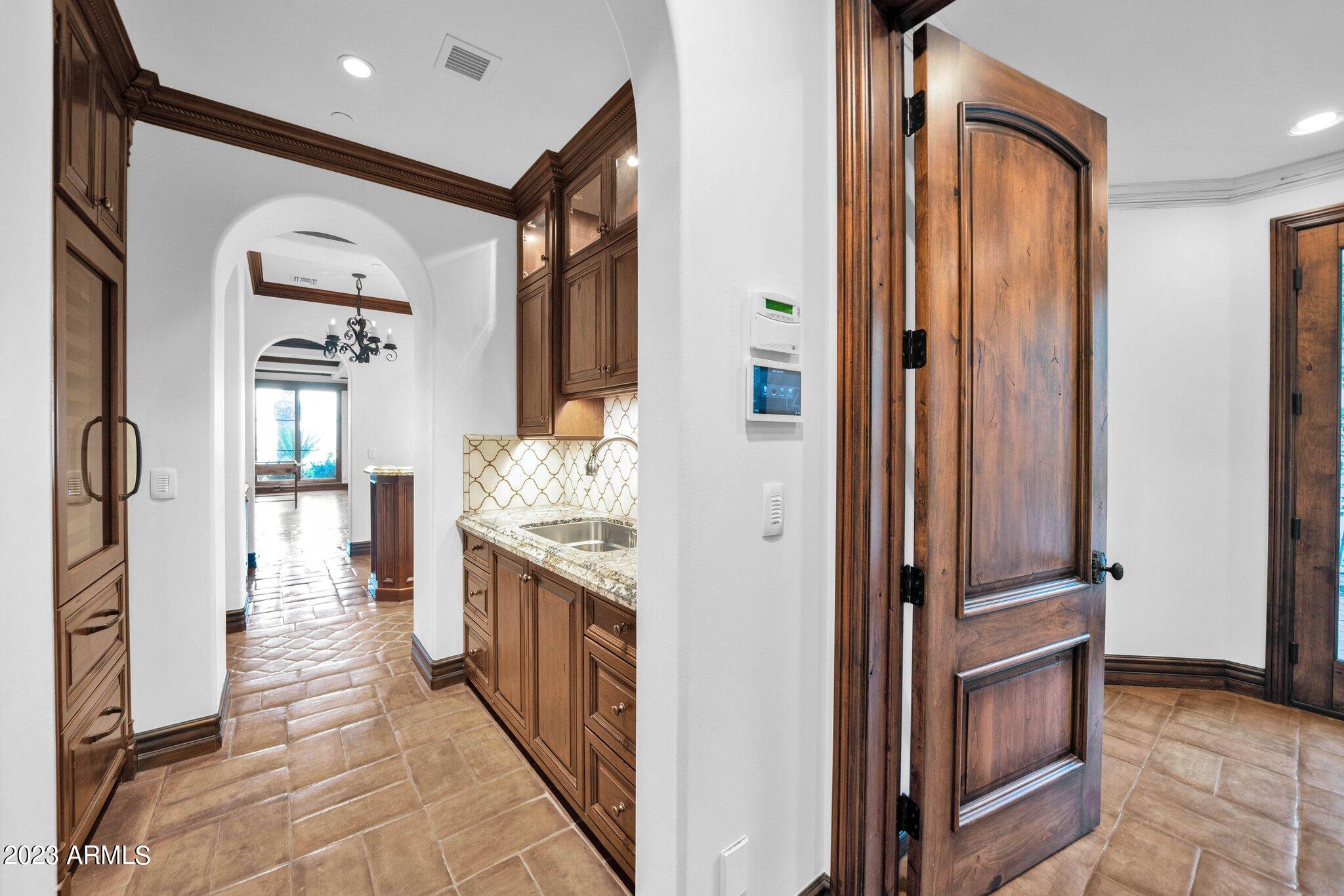 ROLLING HILLS HEIGHTS - Residential