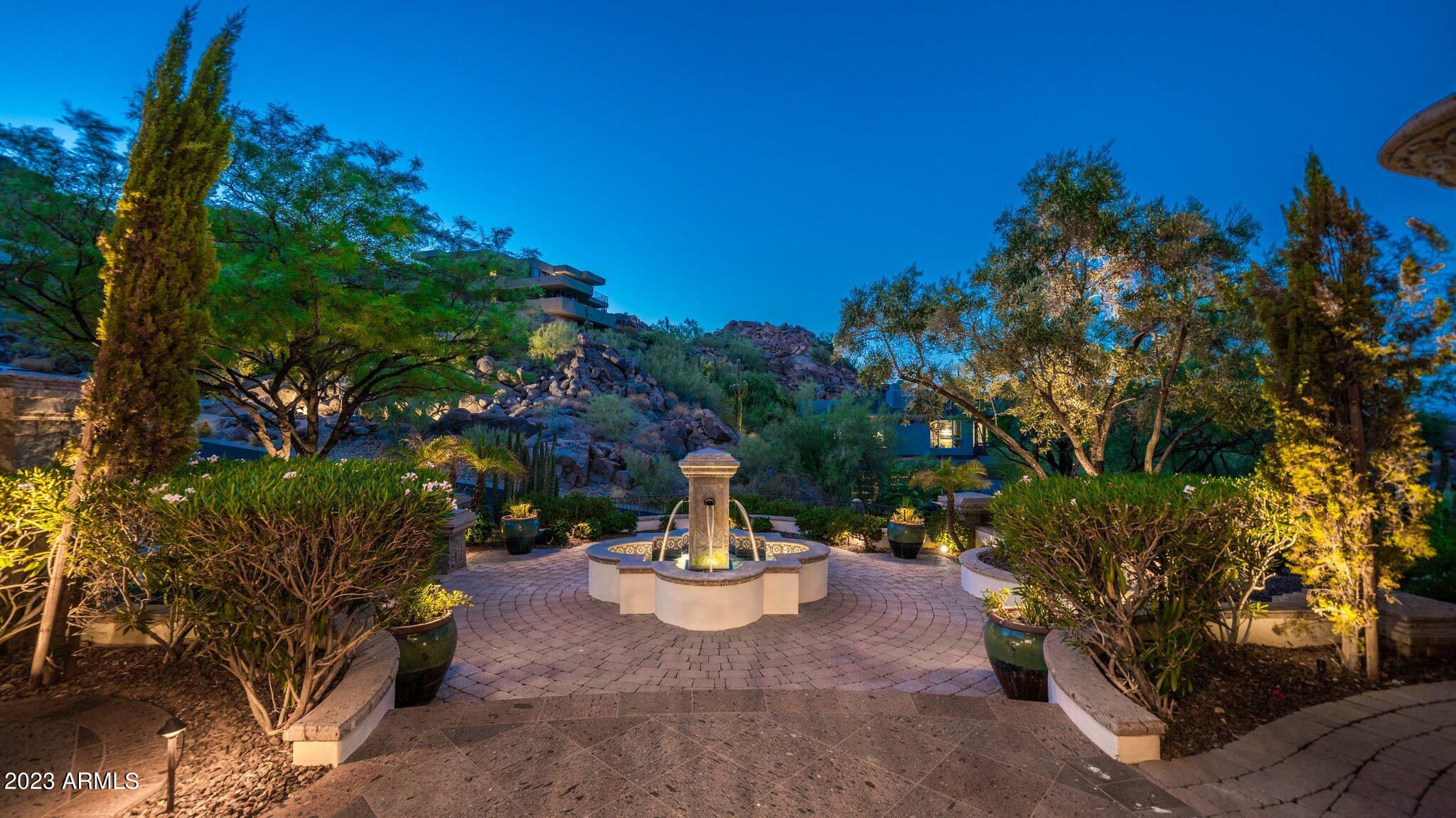 ROLLING HILLS HEIGHTS - Residential