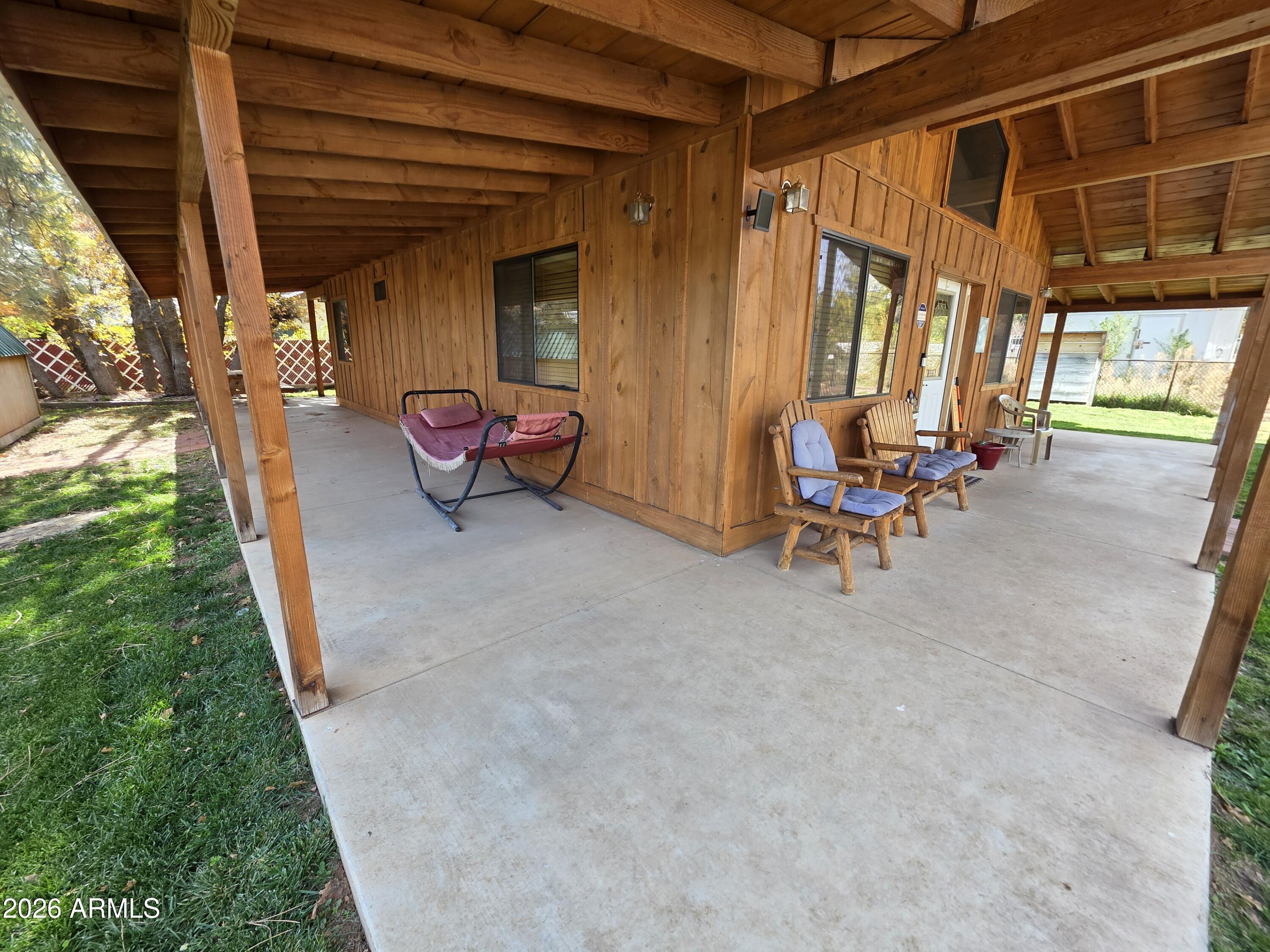 WEST LAKE PARK - Residential