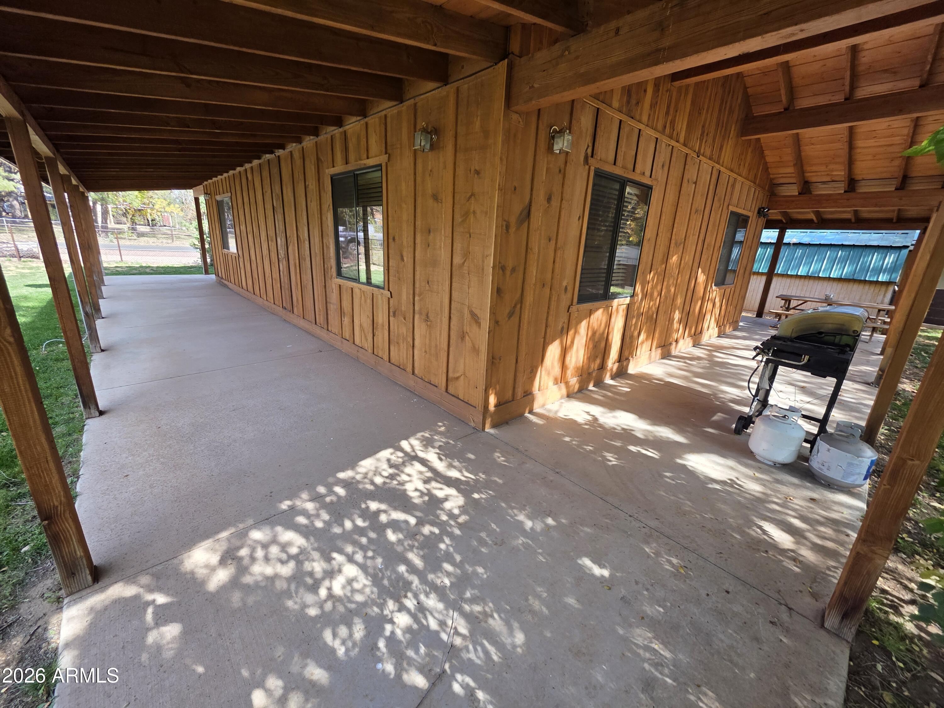 WEST LAKE PARK - Residential