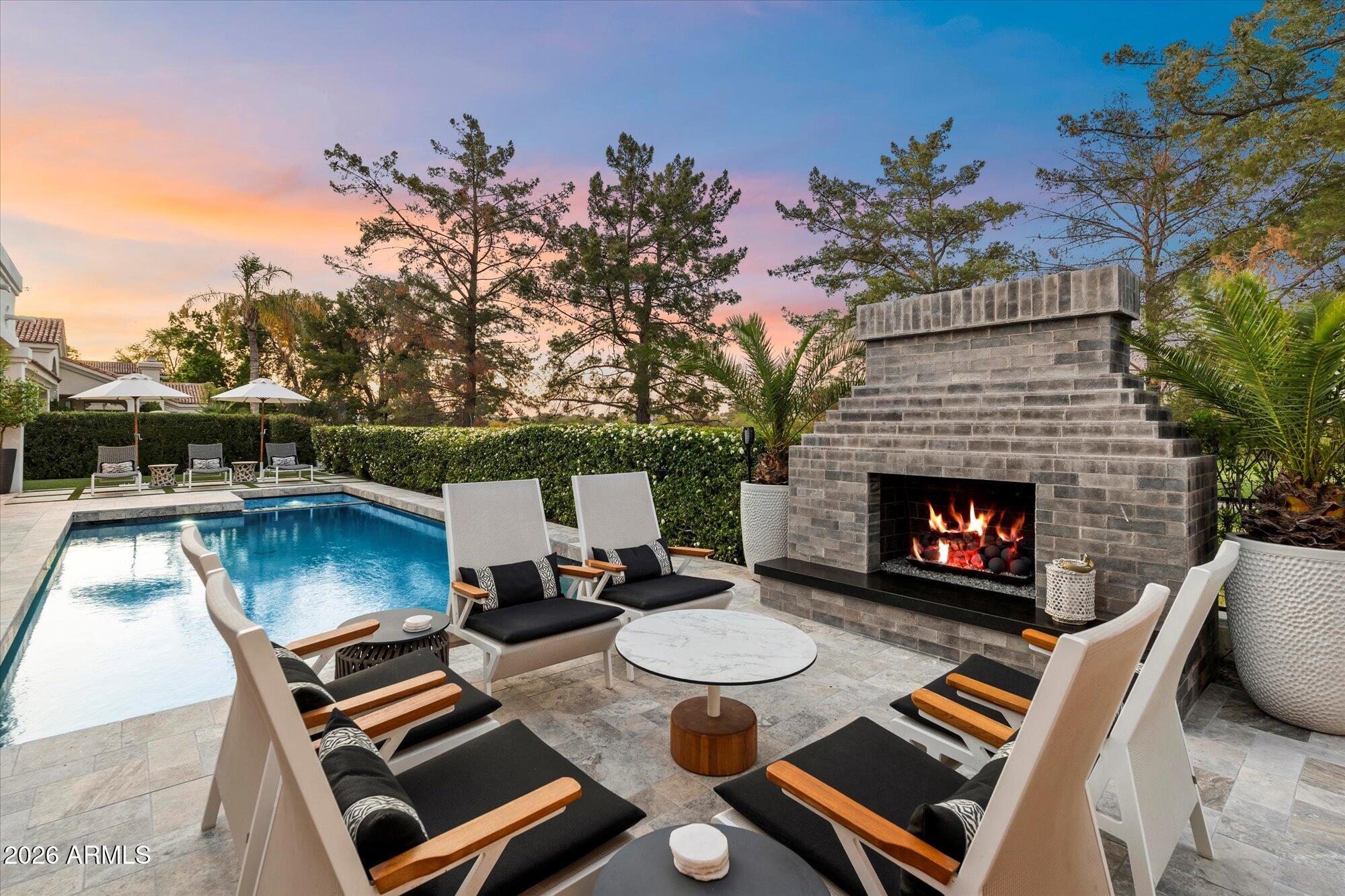 CAMELBACK COUNTRY ESTATES UNIT 4 - Residential