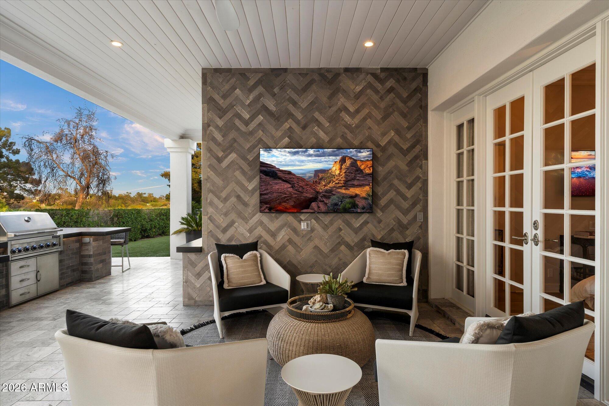 CAMELBACK COUNTRY ESTATES UNIT 4 - Residential