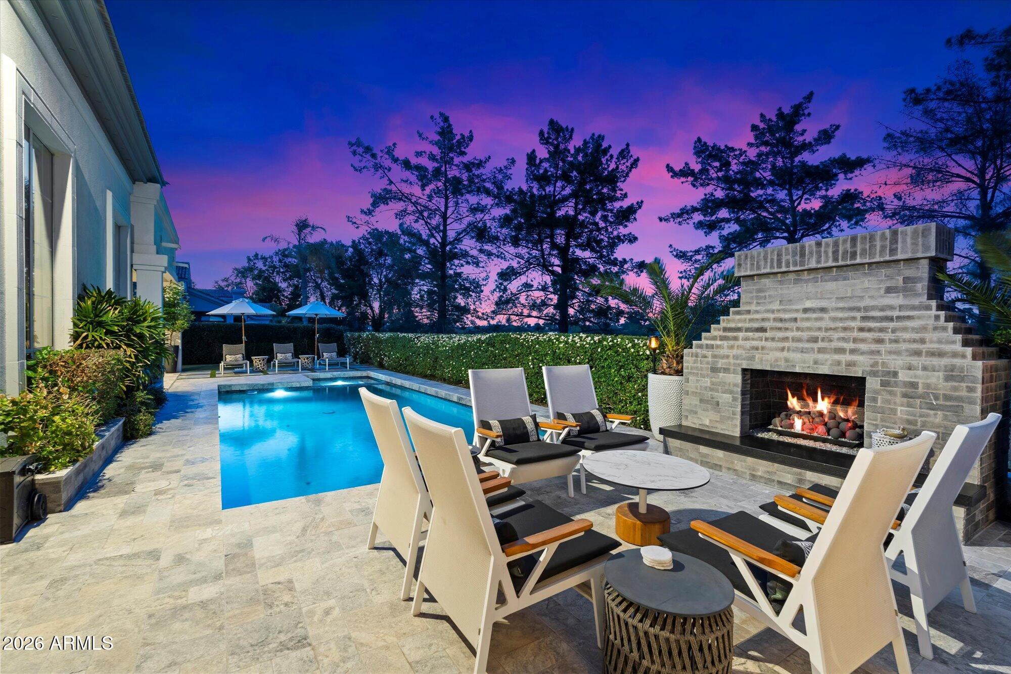 CAMELBACK COUNTRY ESTATES UNIT 4 - Residential