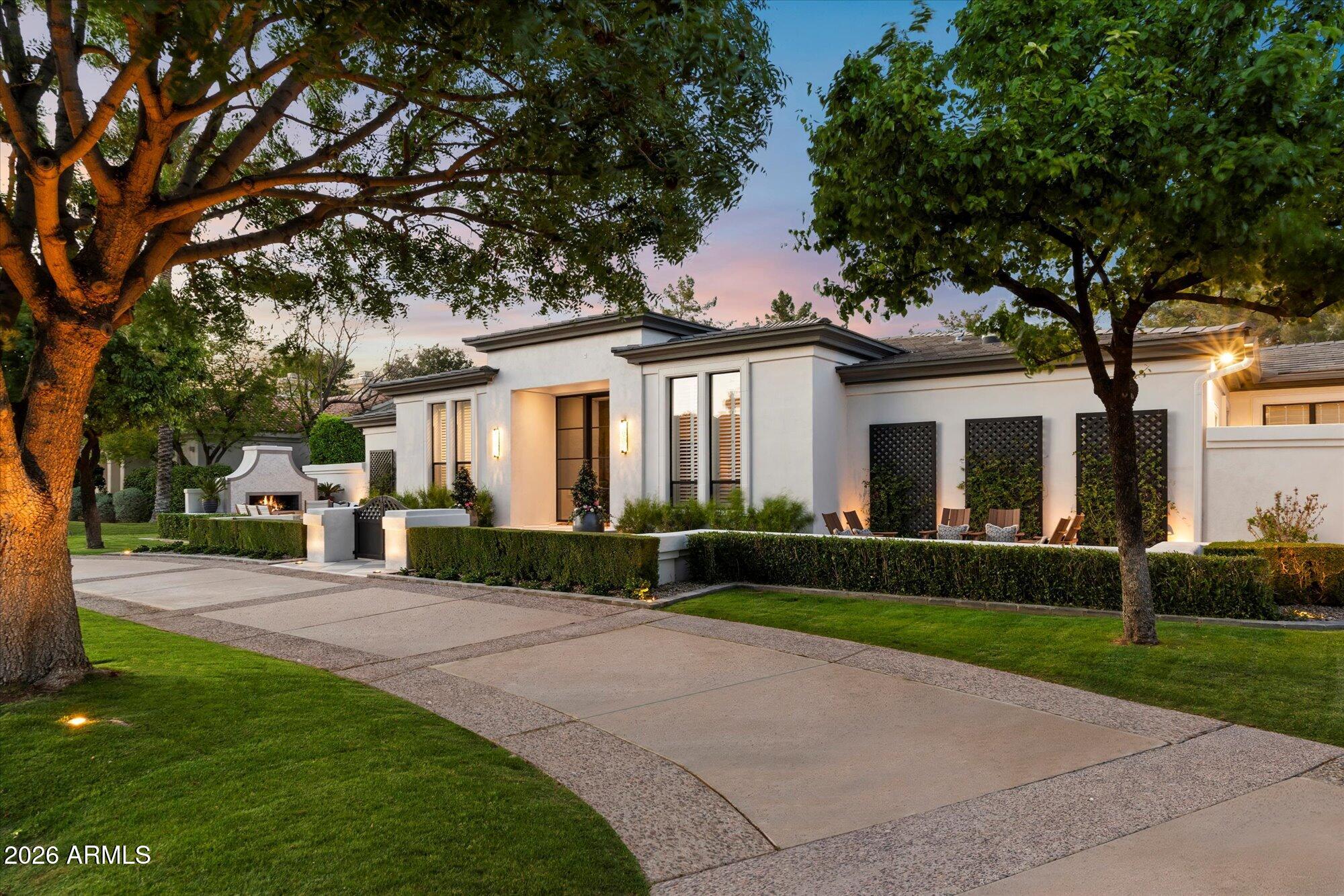 CAMELBACK COUNTRY ESTATES UNIT 4 - Residential