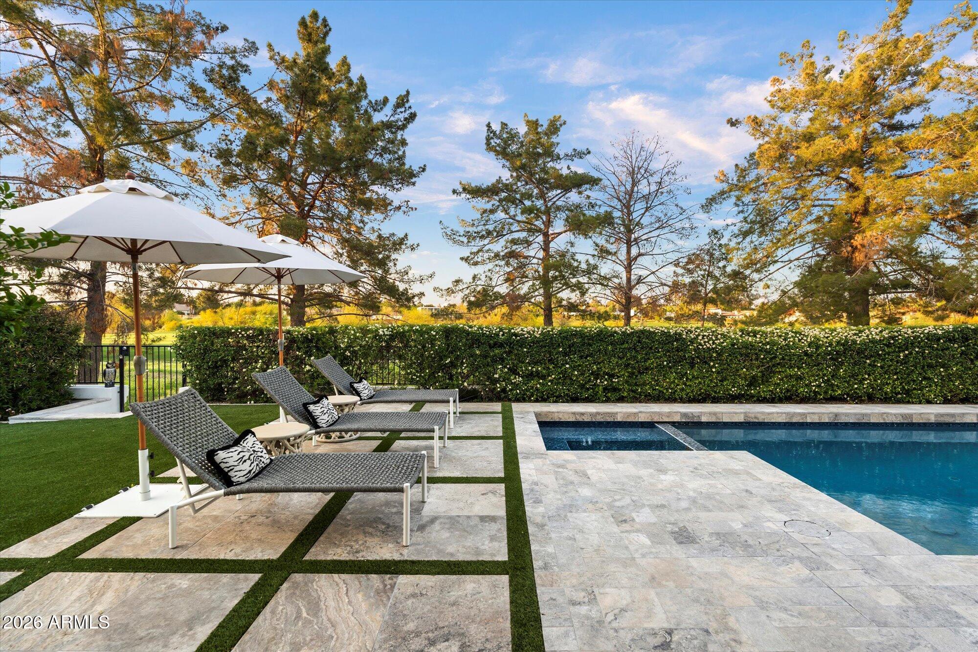 CAMELBACK COUNTRY ESTATES UNIT 4 - Residential