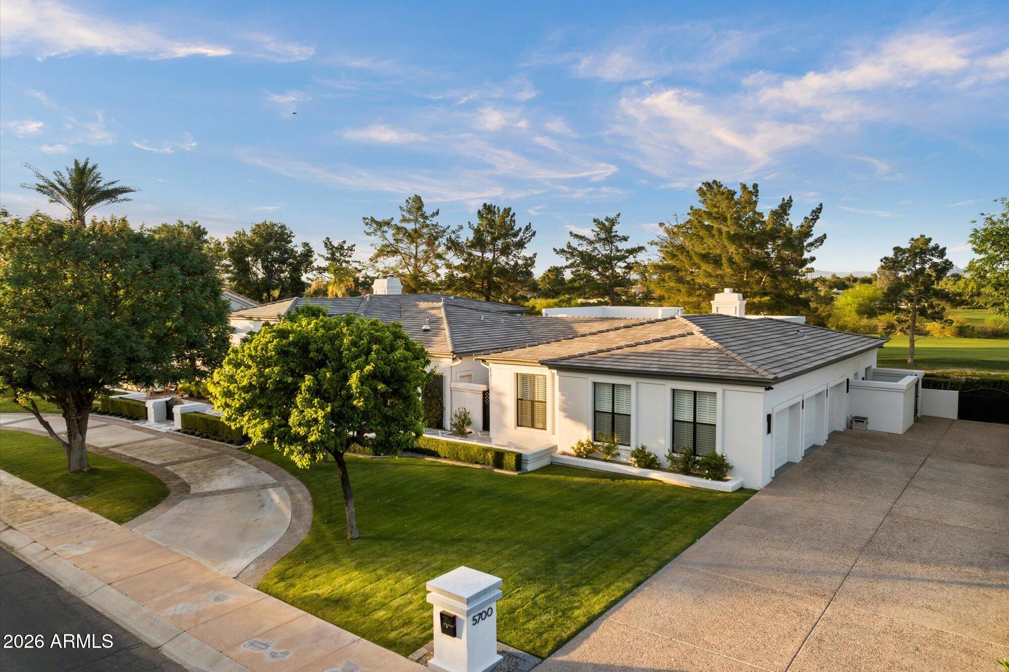 CAMELBACK COUNTRY ESTATES UNIT 4 - Residential