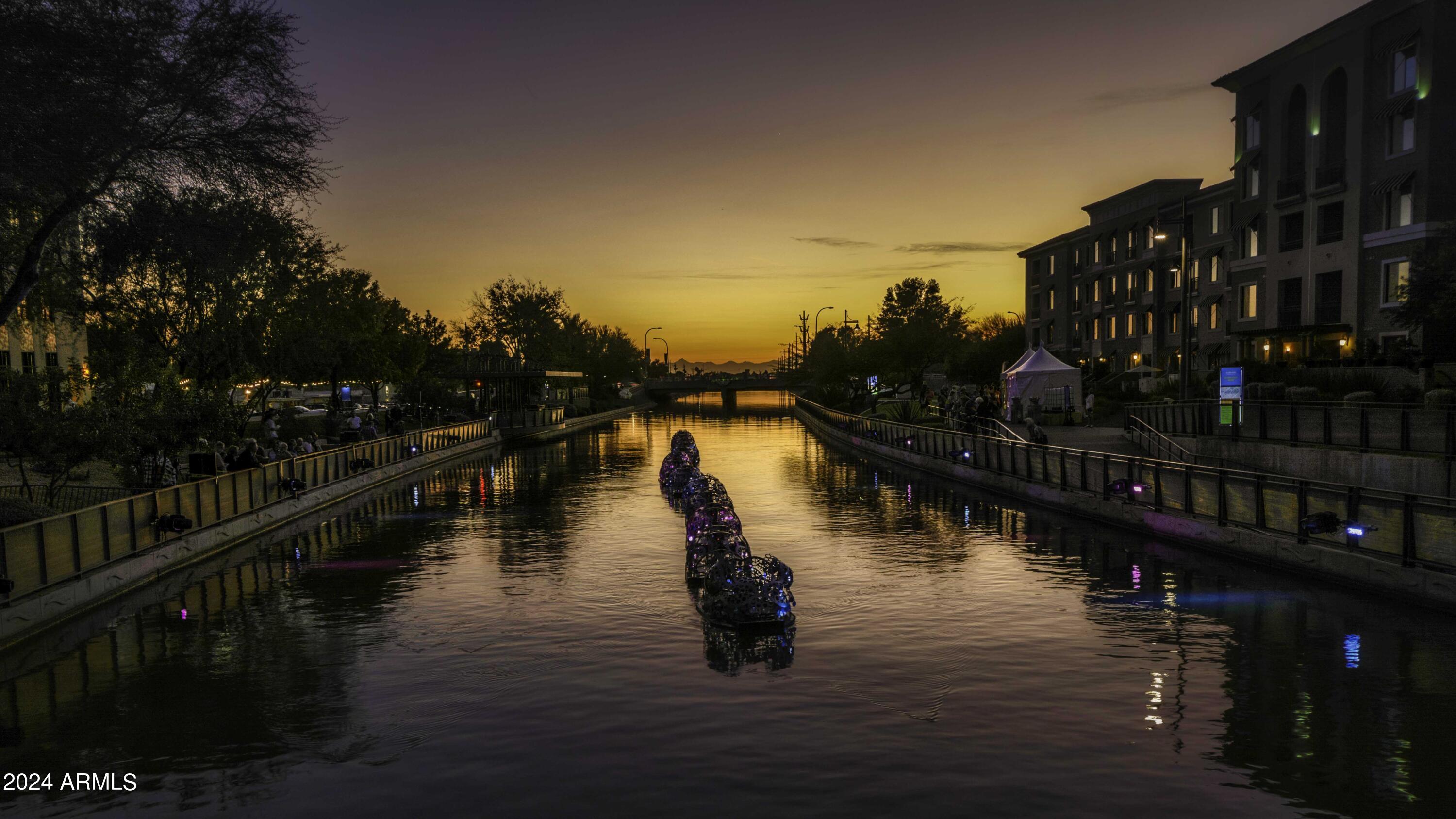 SCOTTSDALE WATERFRONT RESIDENCES - Residential