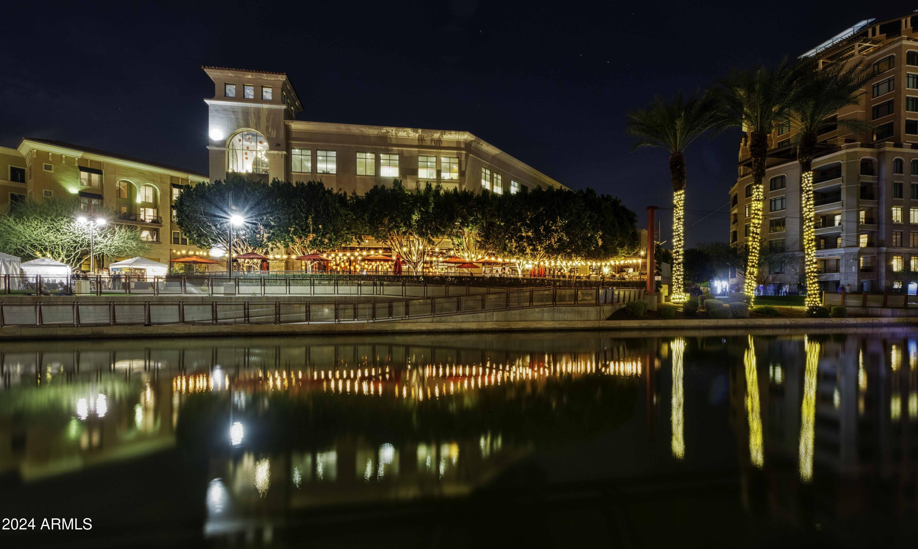 SCOTTSDALE WATERFRONT RESIDENCES - Residential