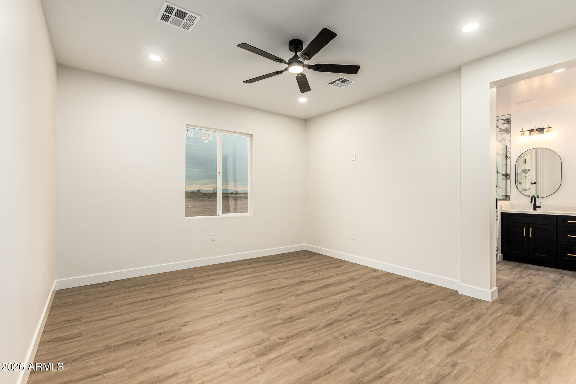 COYOTE RIDGE - Residential