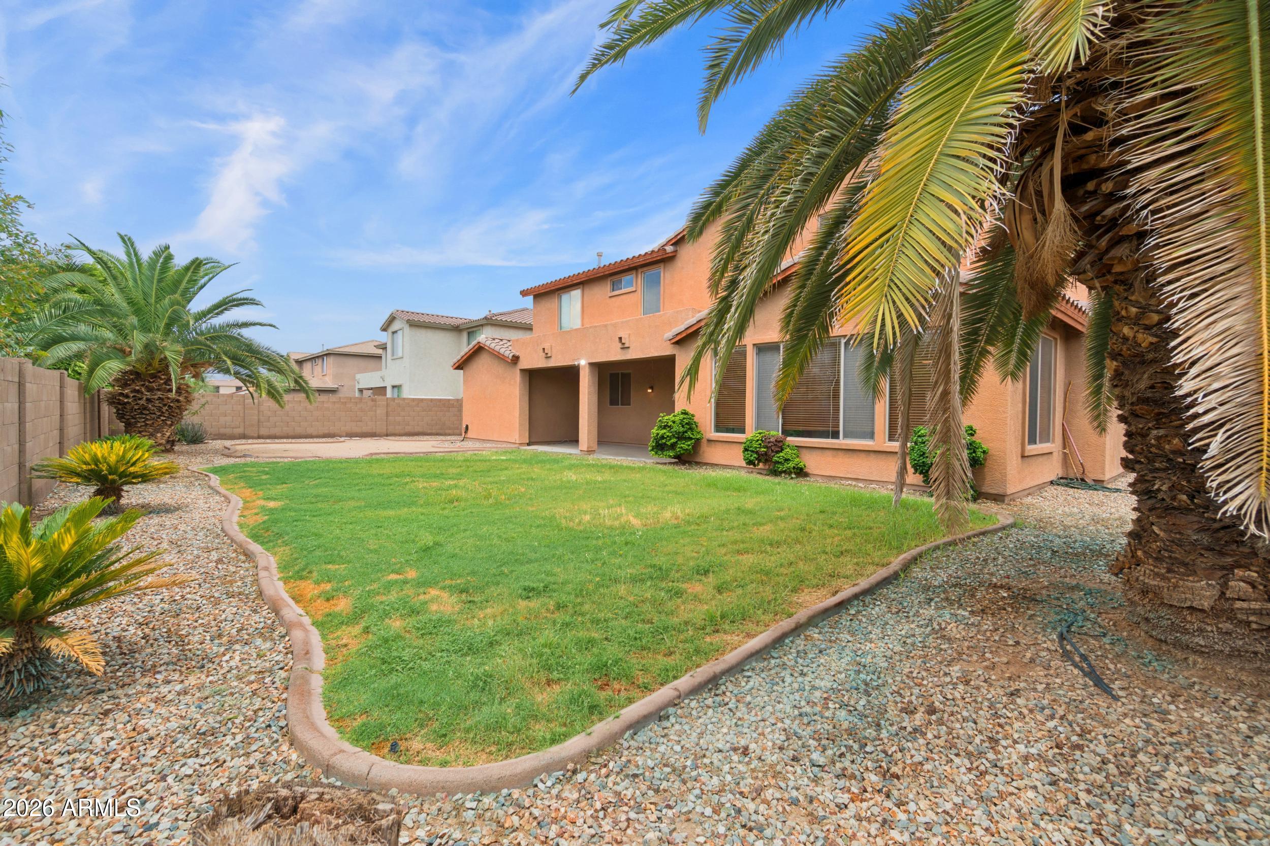 PALM VALLEY PHASE 2 PARCEL 1 - Residential