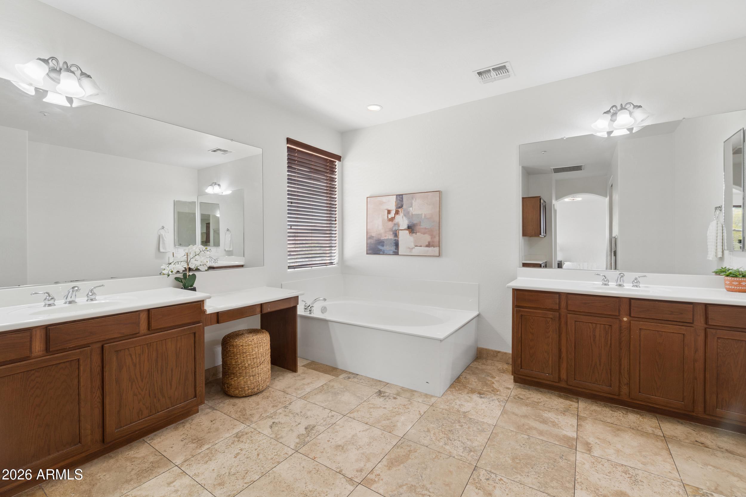 PALM VALLEY PHASE 2 PARCEL 1 - Residential