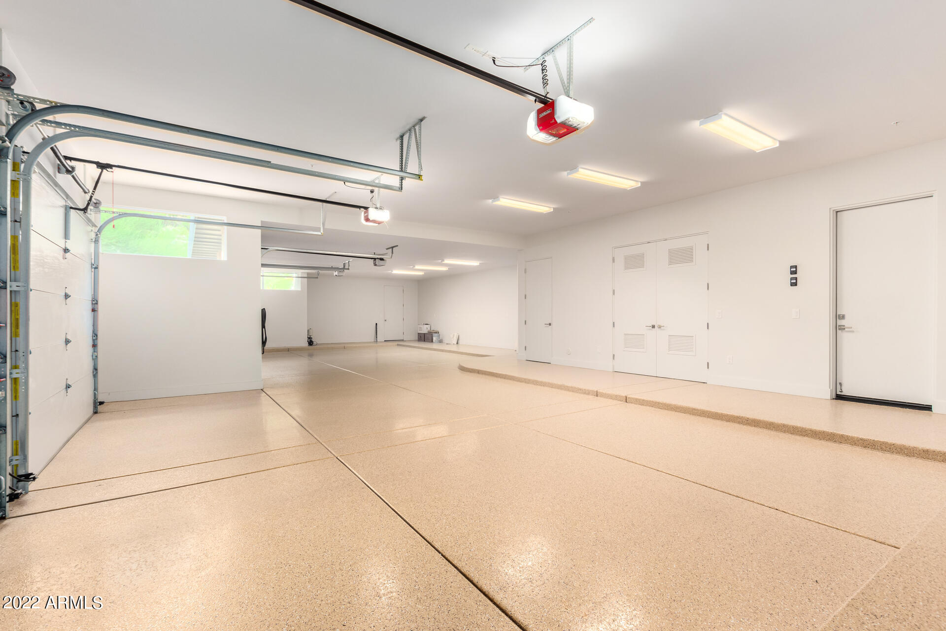 CLUB ESTATES - Residential