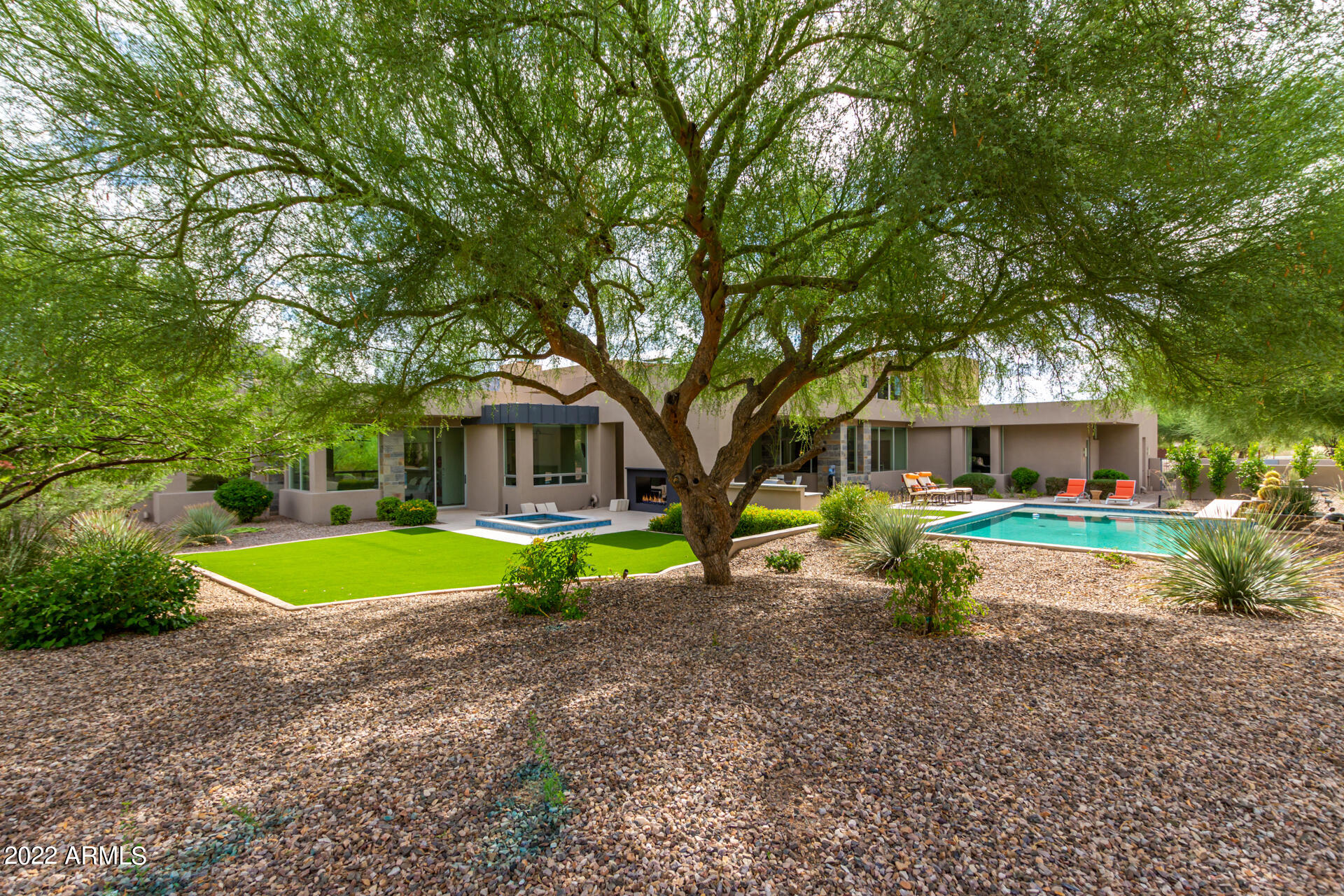 CLUB ESTATES - Residential