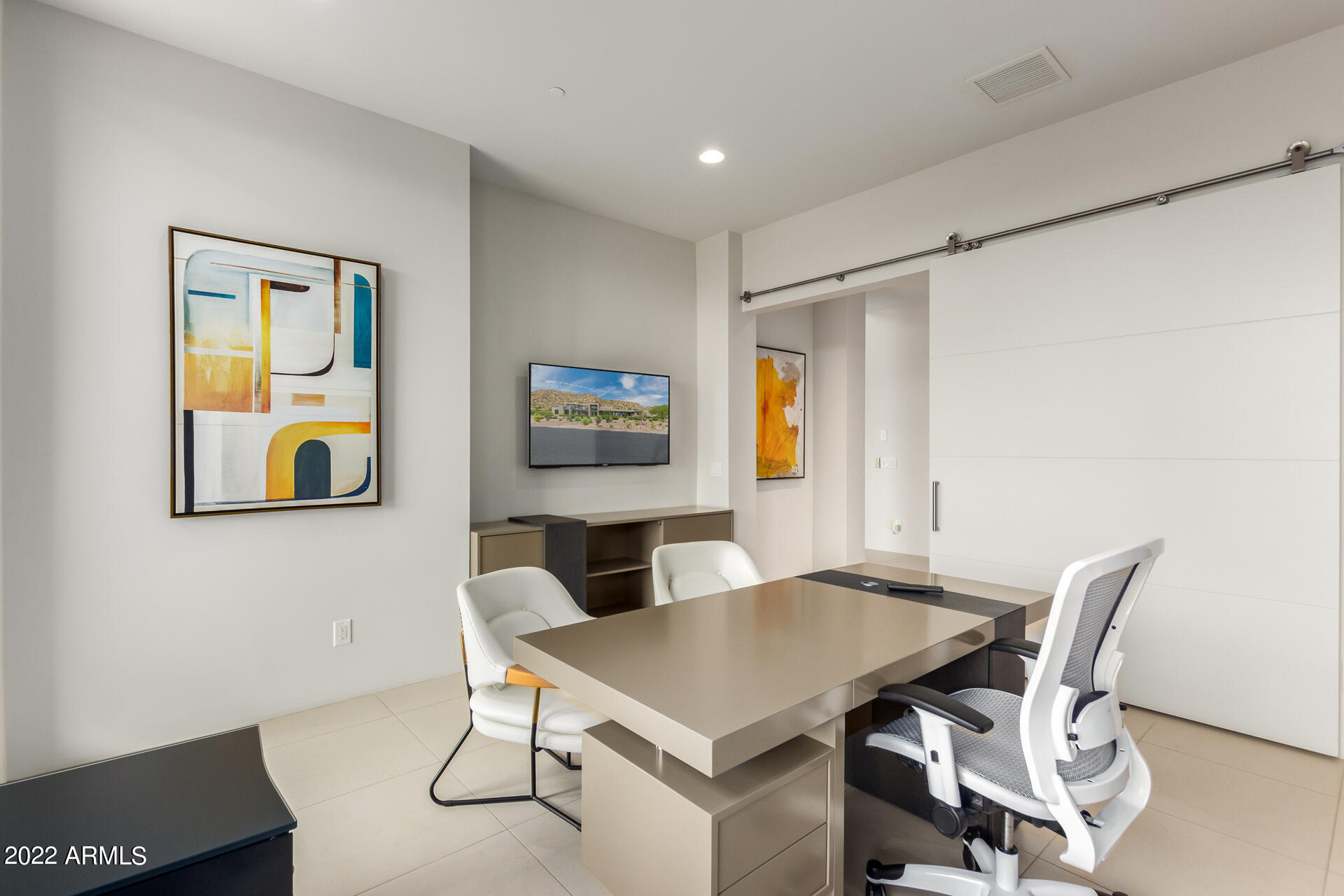 CLUB ESTATES - Residential
