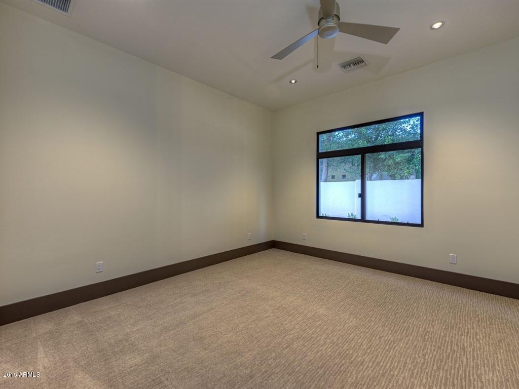 PARADISE VALLEY FARMS - Residential