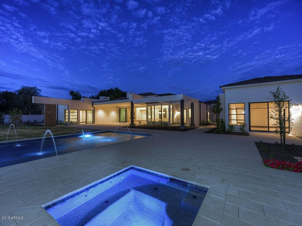 PARADISE VALLEY FARMS - Residential