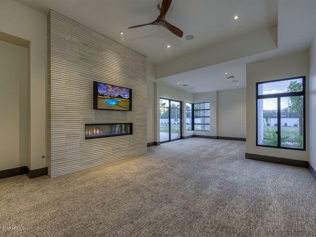 PARADISE VALLEY FARMS - Residential