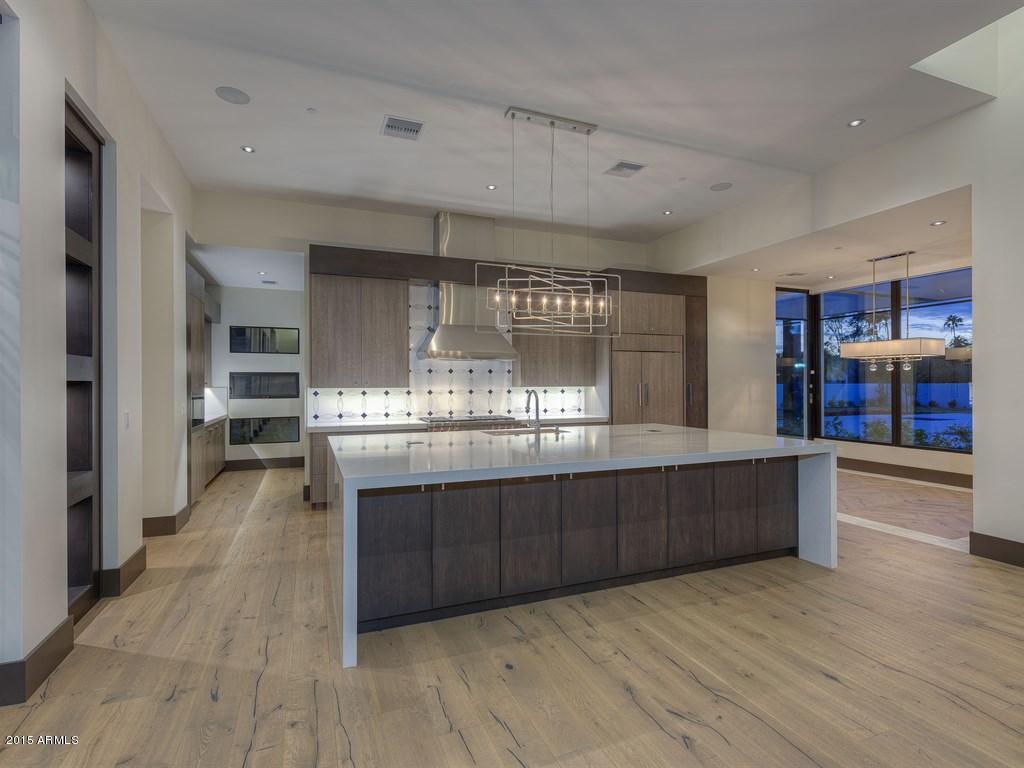 PARADISE VALLEY FARMS - Residential