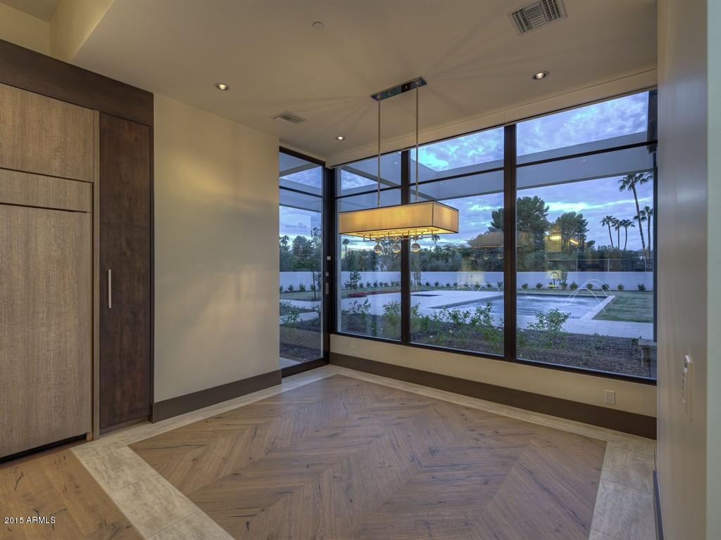 PARADISE VALLEY FARMS - Residential