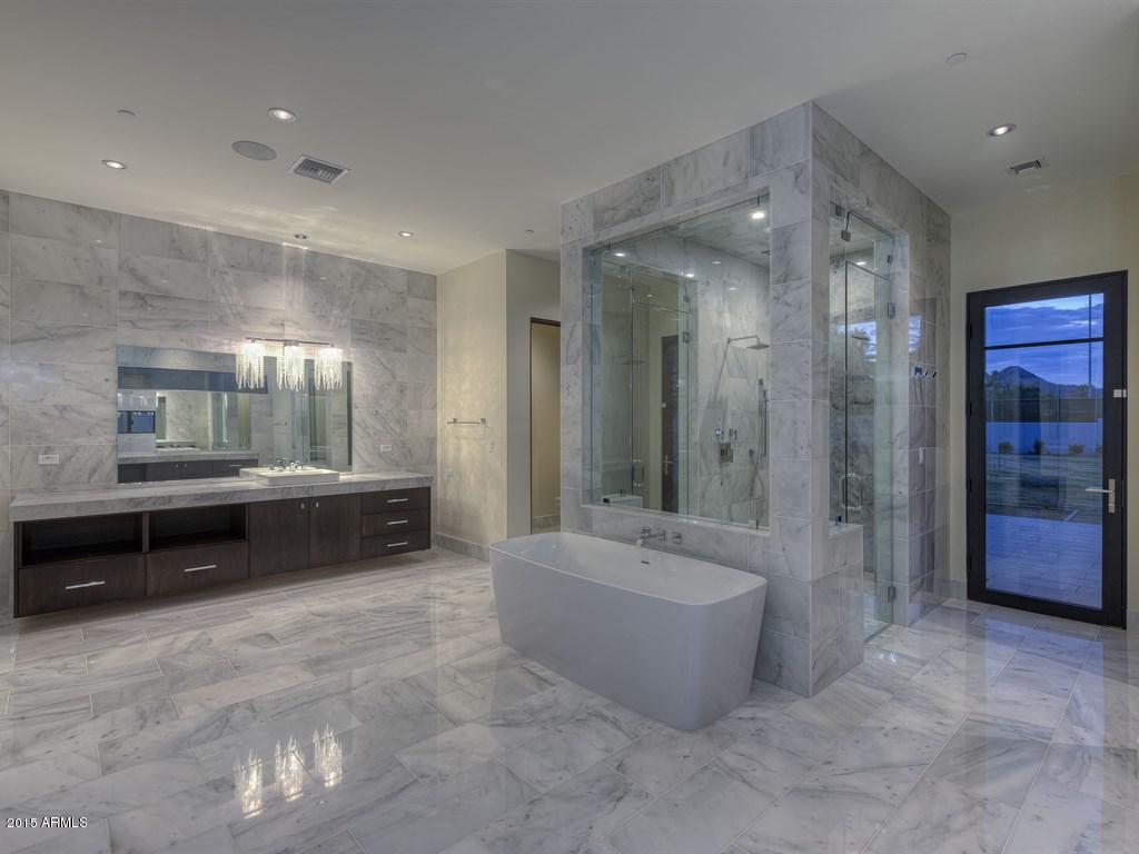 PARADISE VALLEY FARMS - Residential