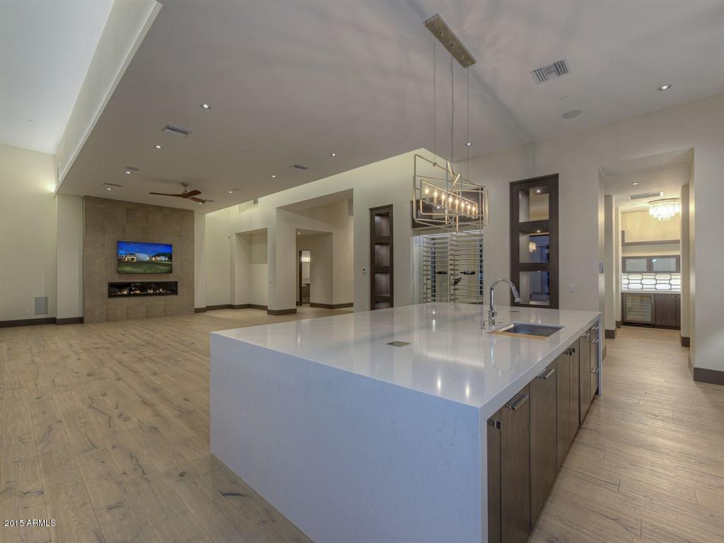 PARADISE VALLEY FARMS - Residential