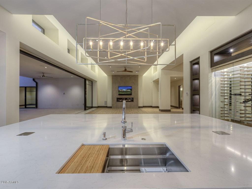 PARADISE VALLEY FARMS - Residential
