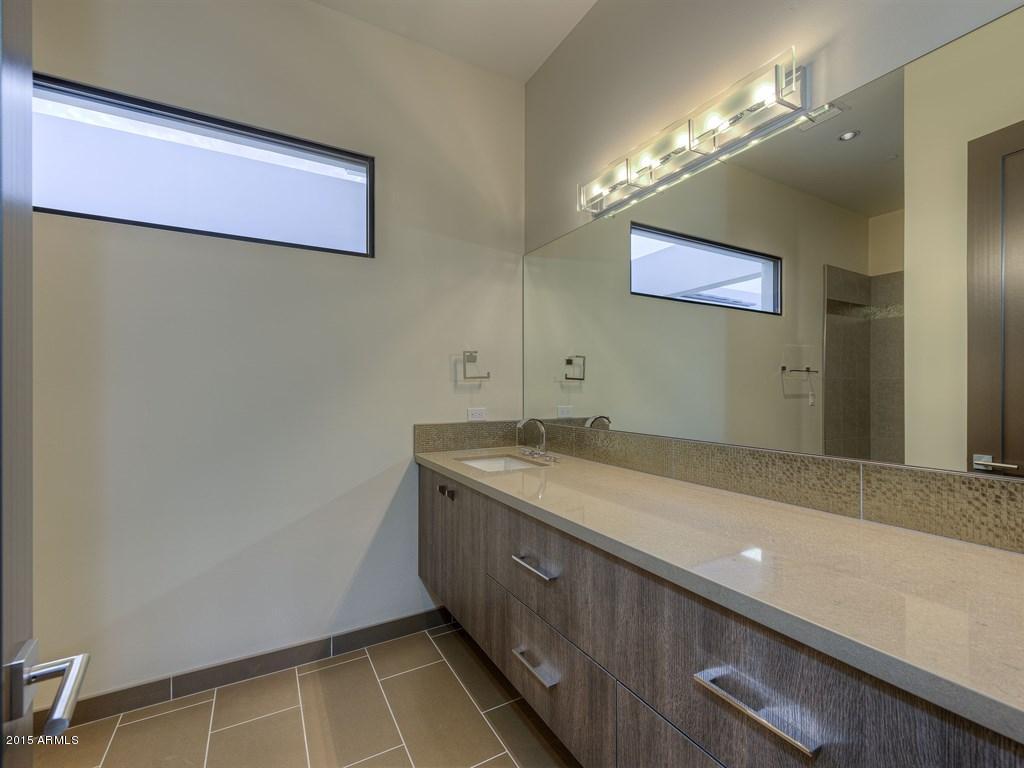 PARADISE VALLEY FARMS - Residential