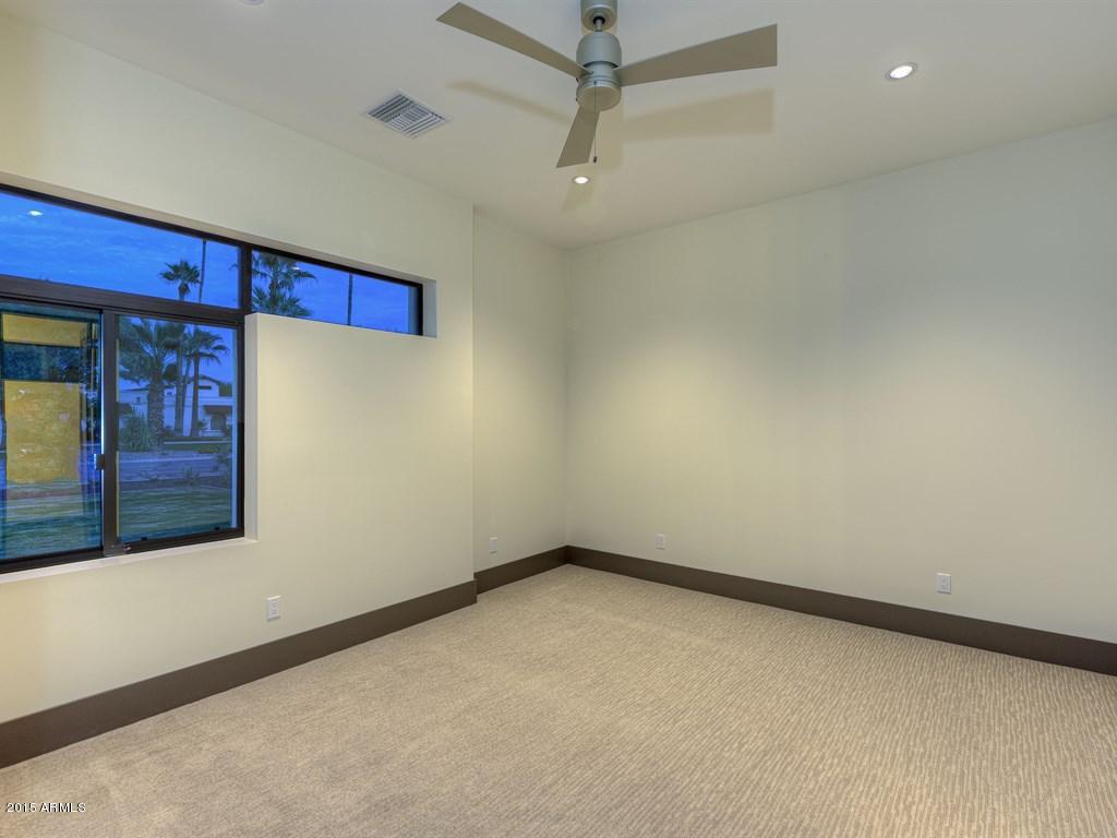 PARADISE VALLEY FARMS - Residential
