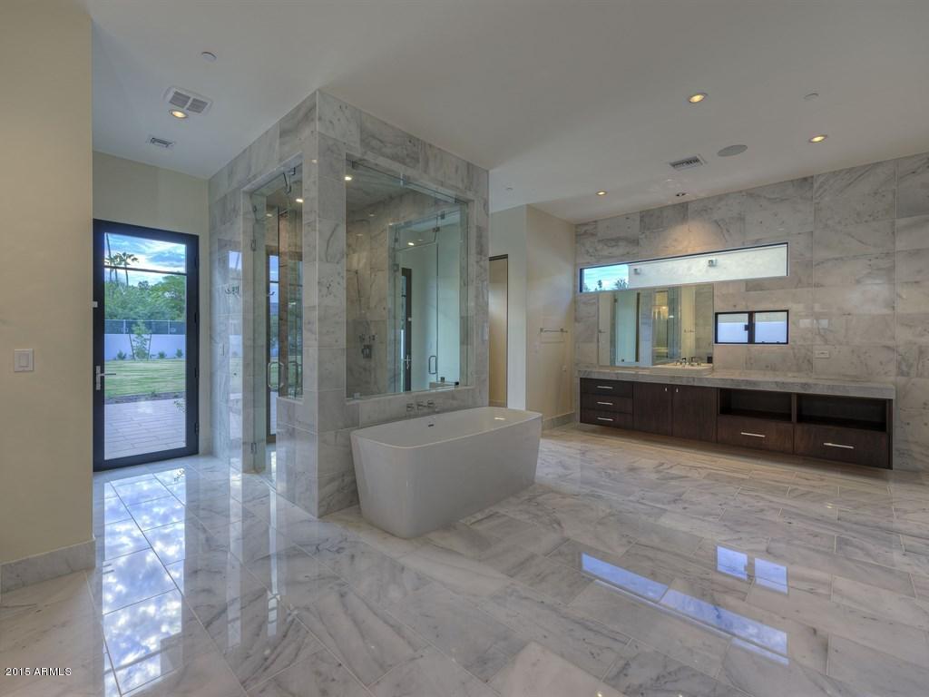 PARADISE VALLEY FARMS - Residential