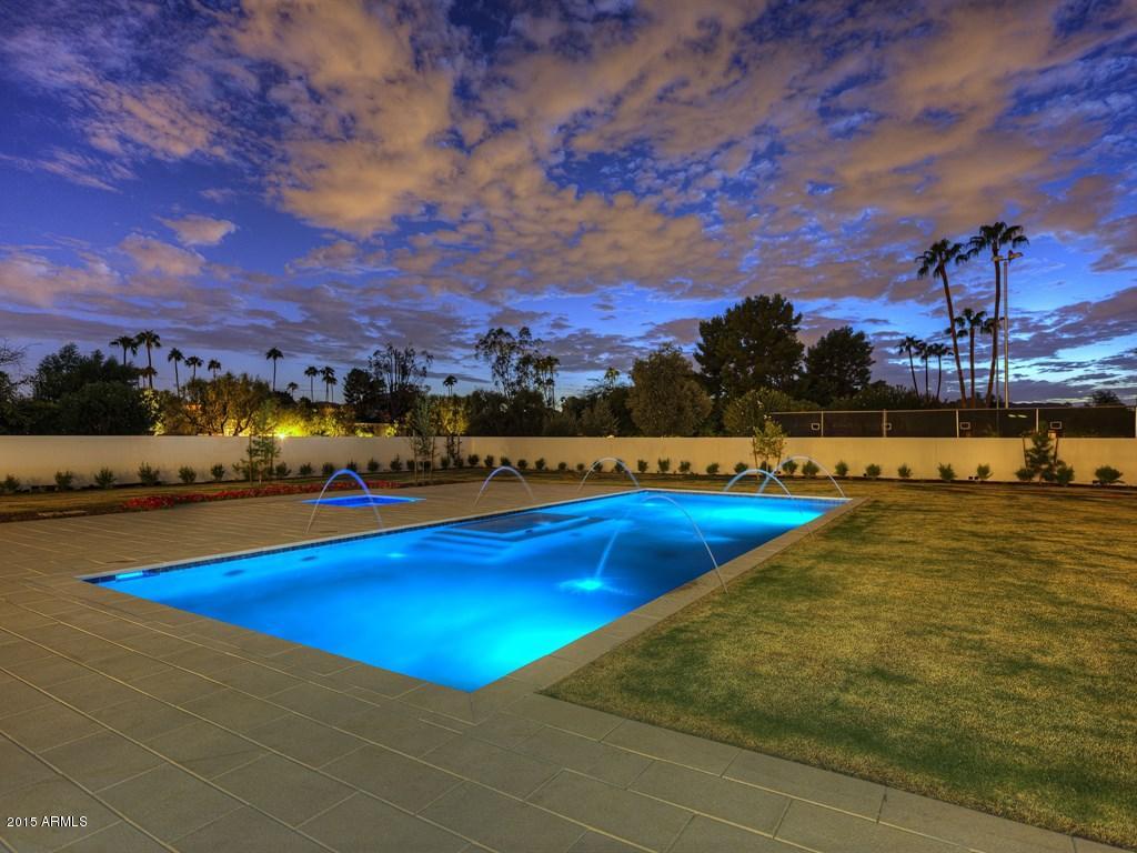 PARADISE VALLEY FARMS - Residential