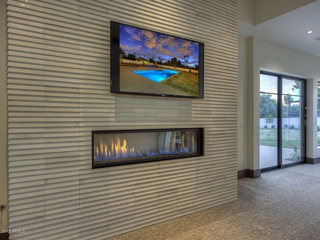 PARADISE VALLEY FARMS - Residential