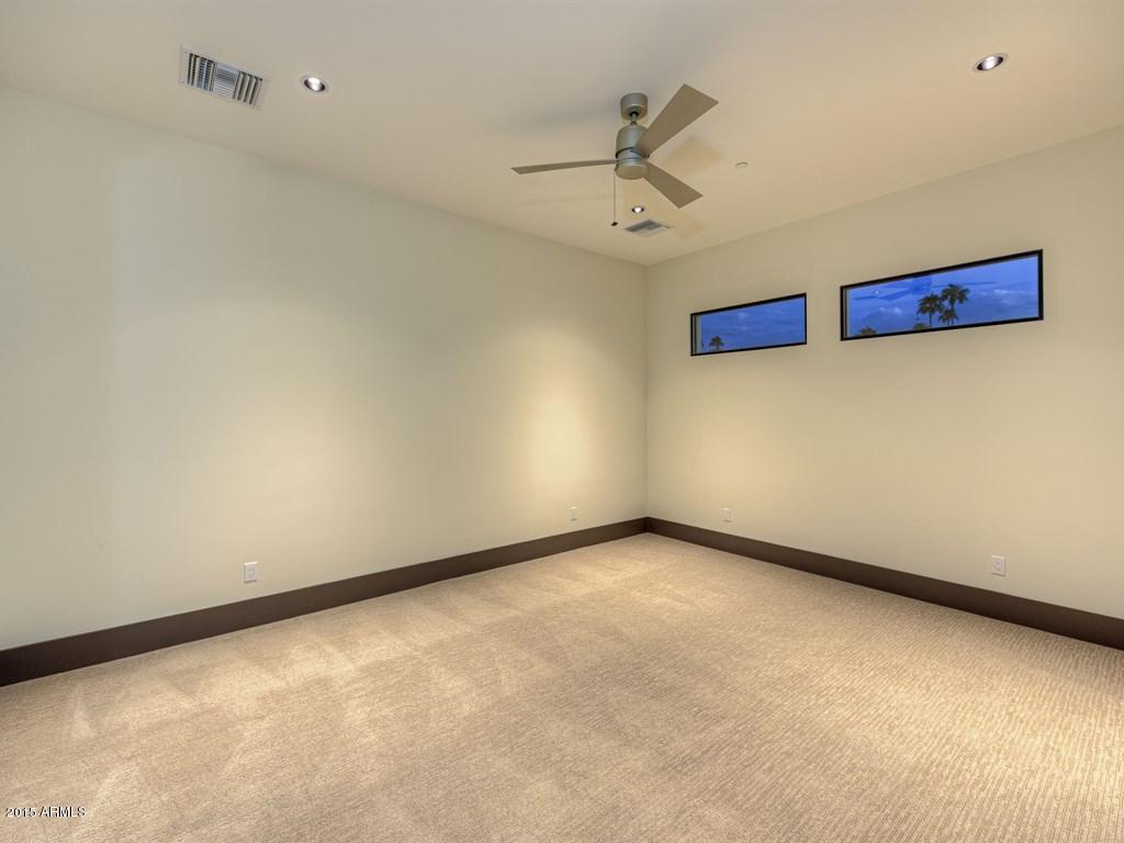 PARADISE VALLEY FARMS - Residential